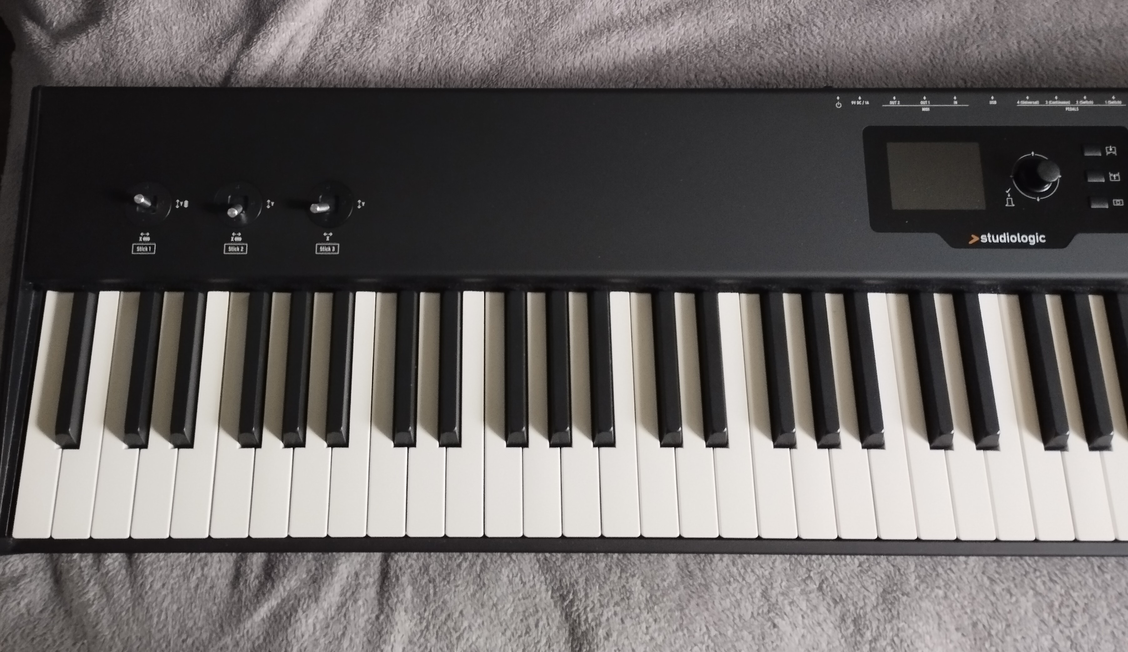 Vends clavier maitre Studiologic SL88 Studio