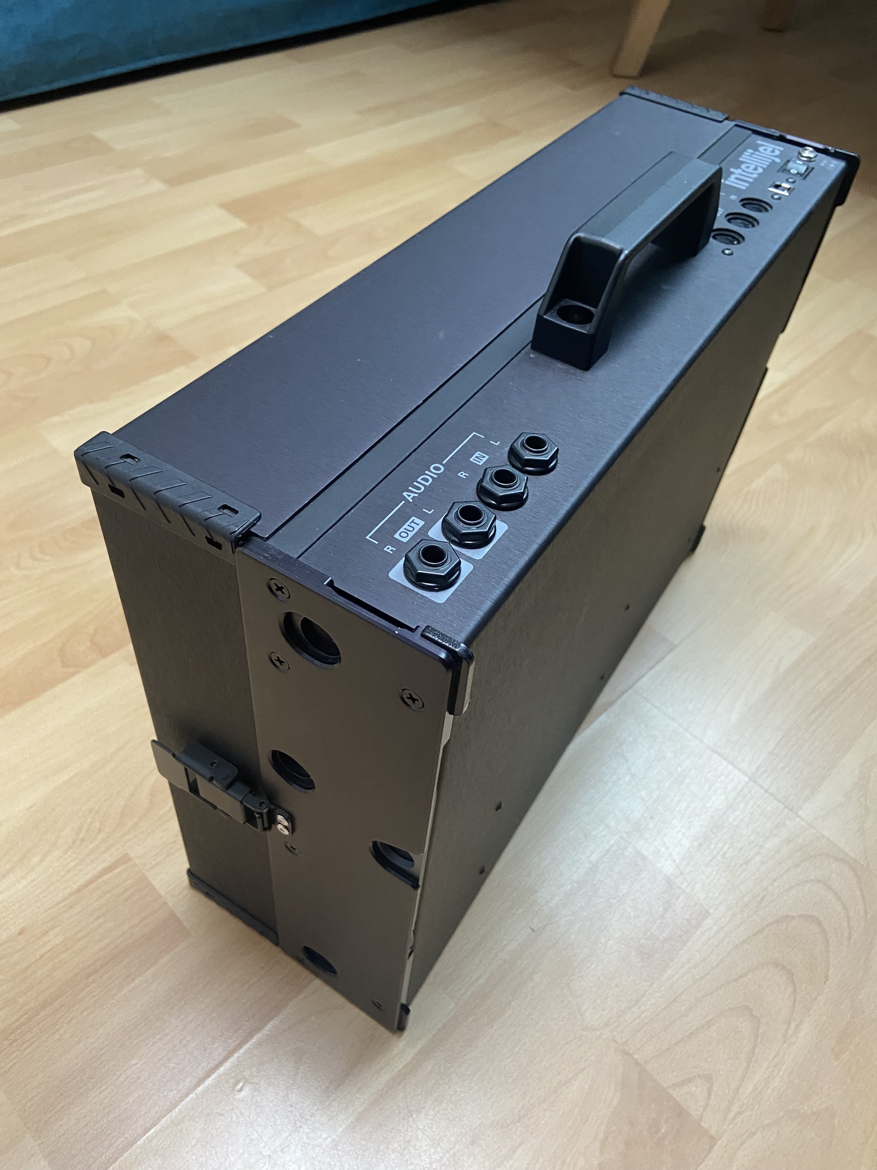 Intellijel Designs 7U case 84hp (94441)