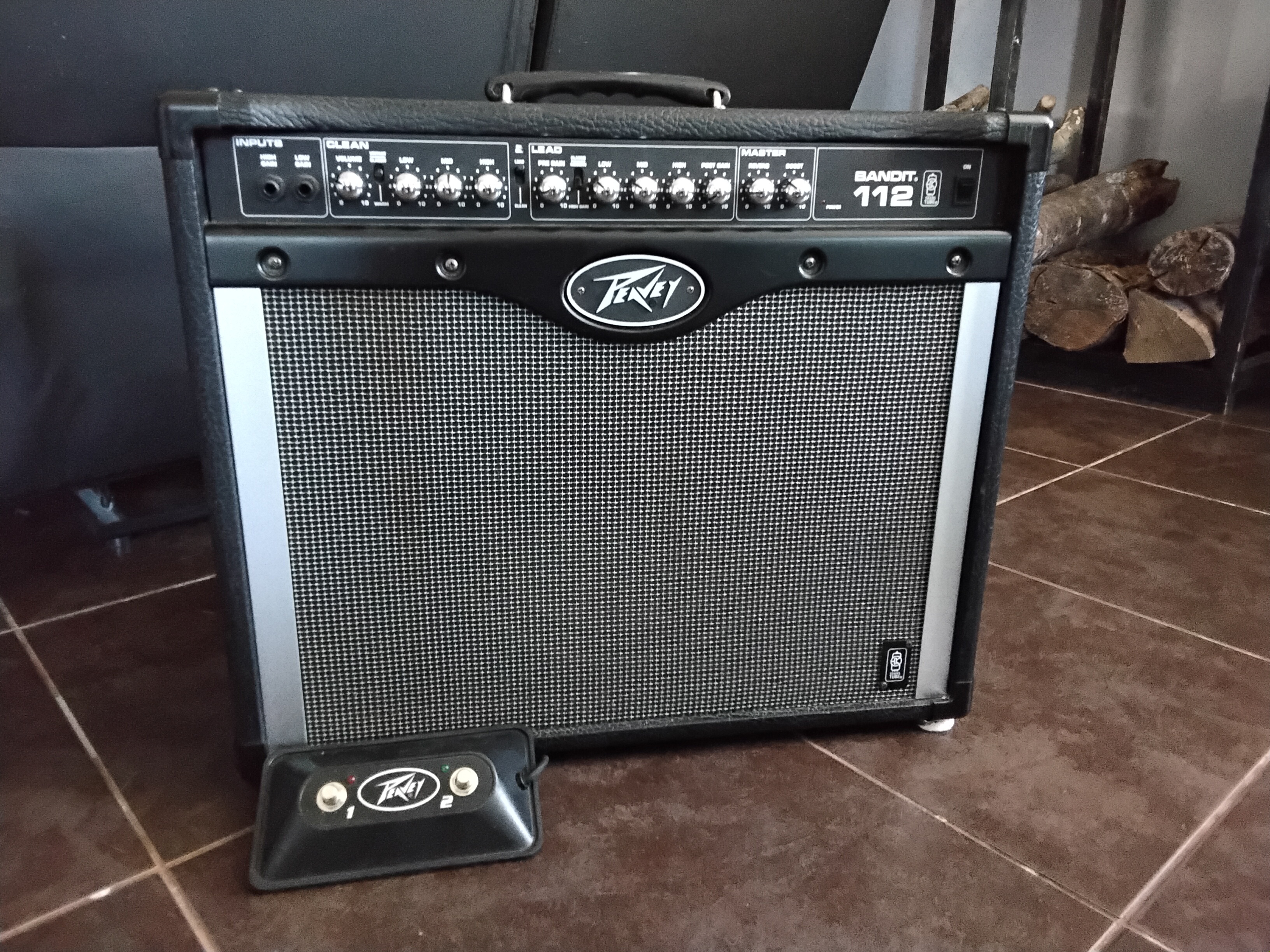 Peavey bandit 112 + footswitch 