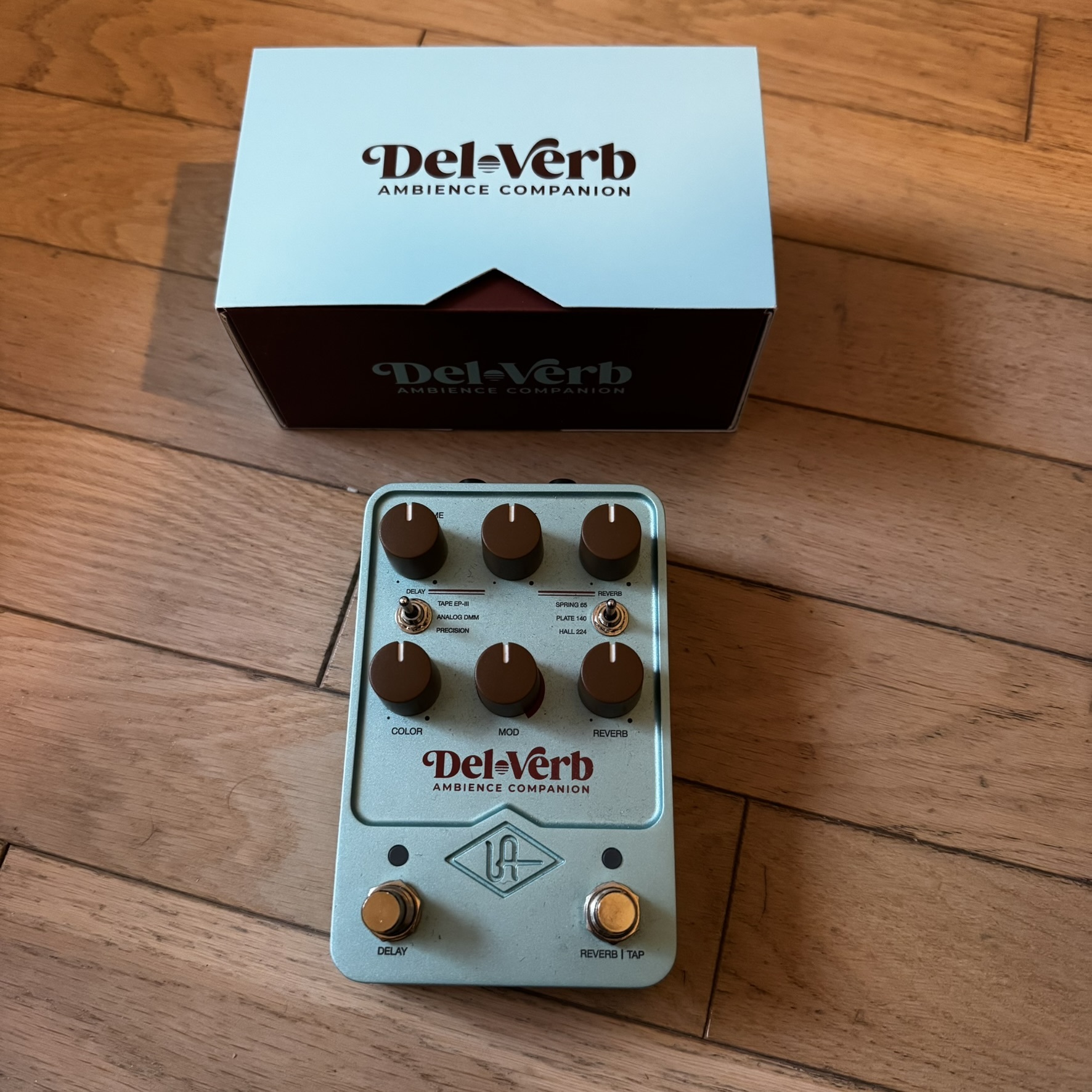 Universal Audio UAFX Del-Verb Ambience Companion