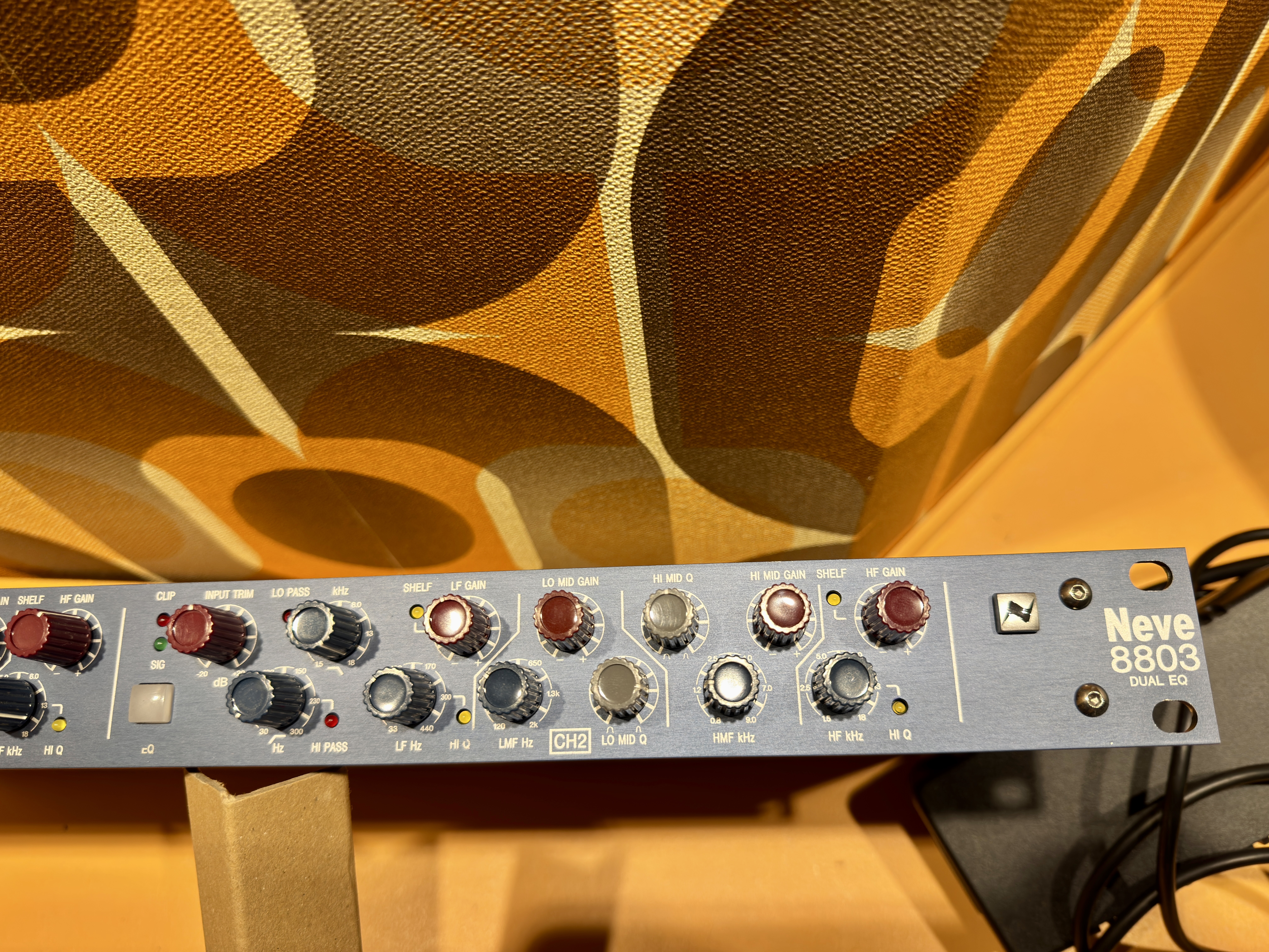 AMS-Neve 8803 (16116)