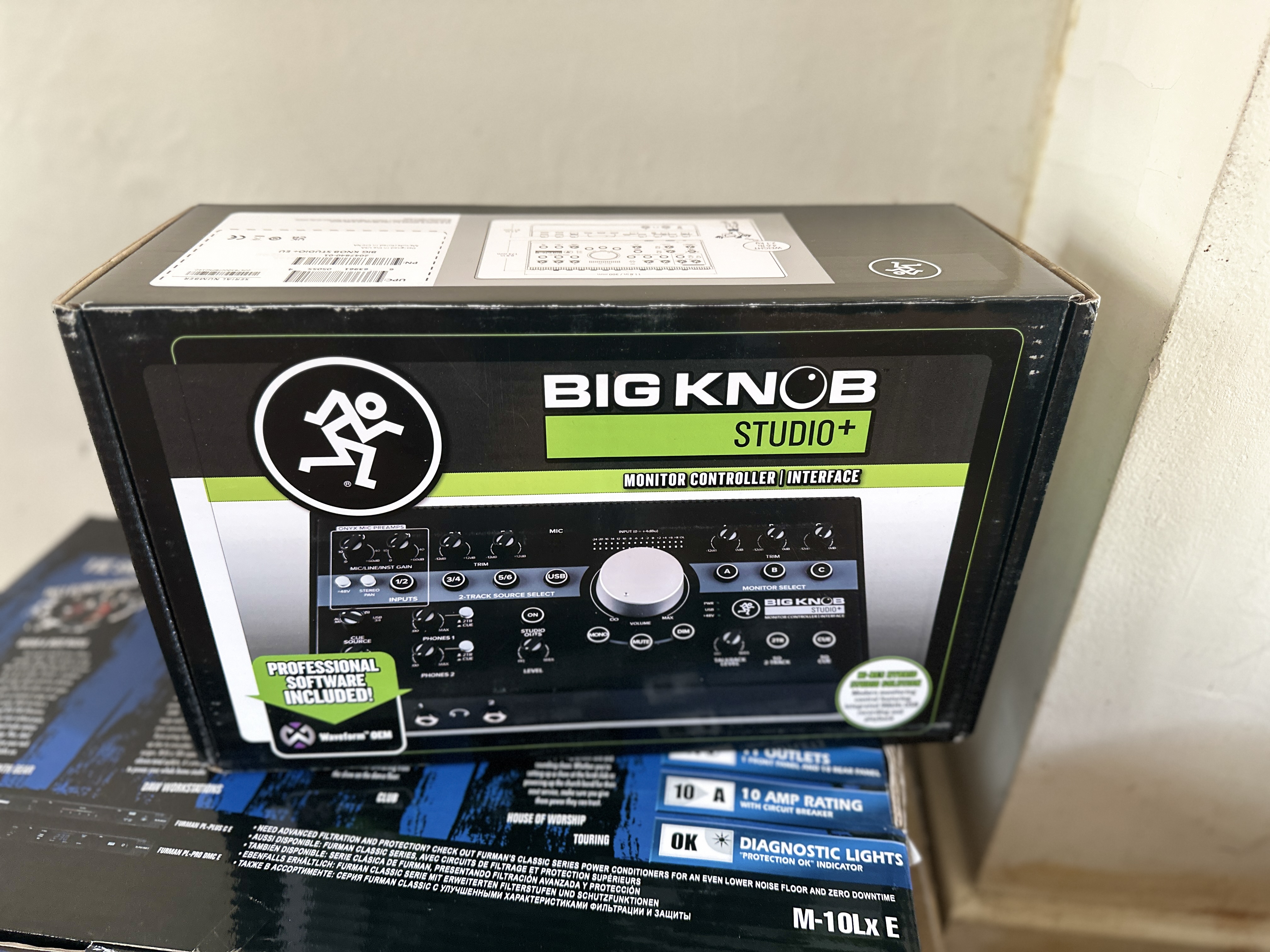 Mackie Big Knob Studio+