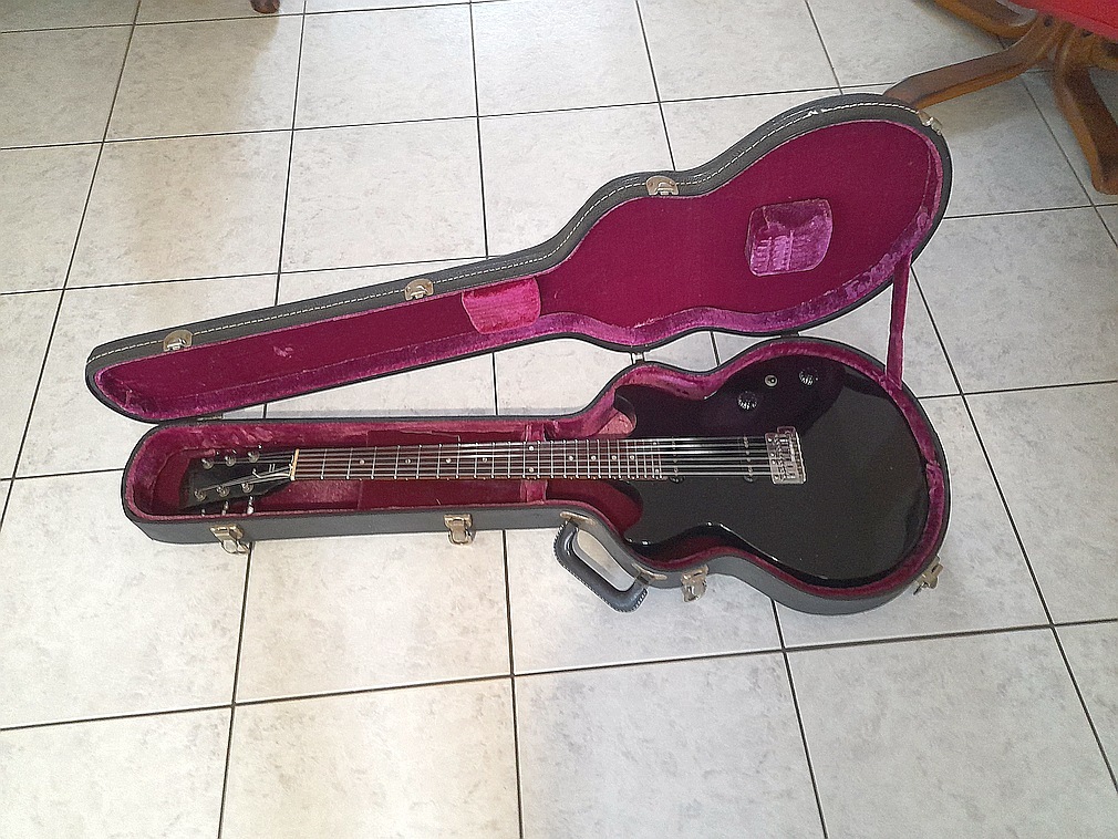 Gibson All American II (Melody Maker) de 1996.