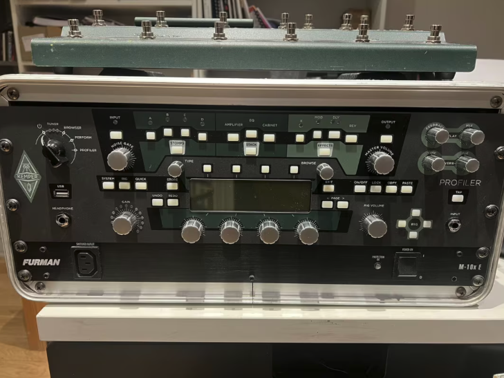 Kemper profiler power rack + remote – excellent état