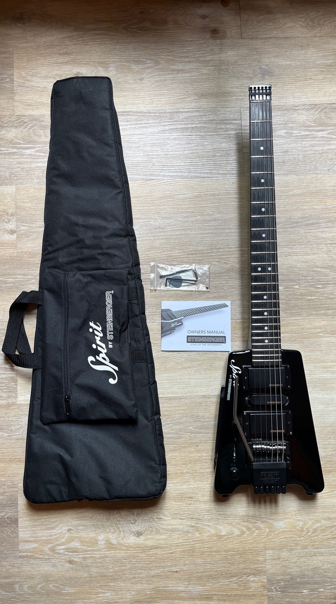 Guitare Steinberger Spirit GT-Pro Deluxe, modèle gaucher