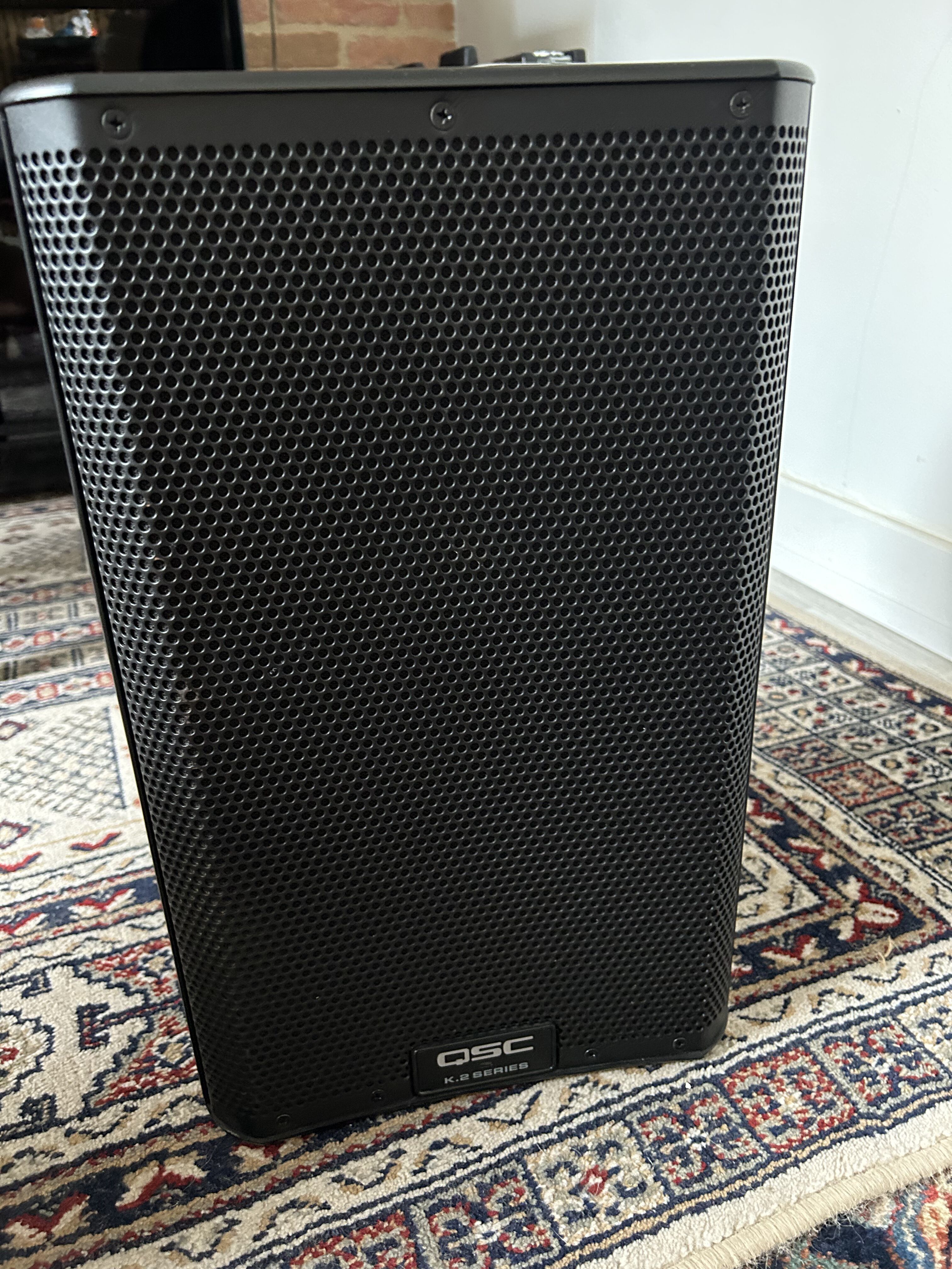 QSC k8.2
