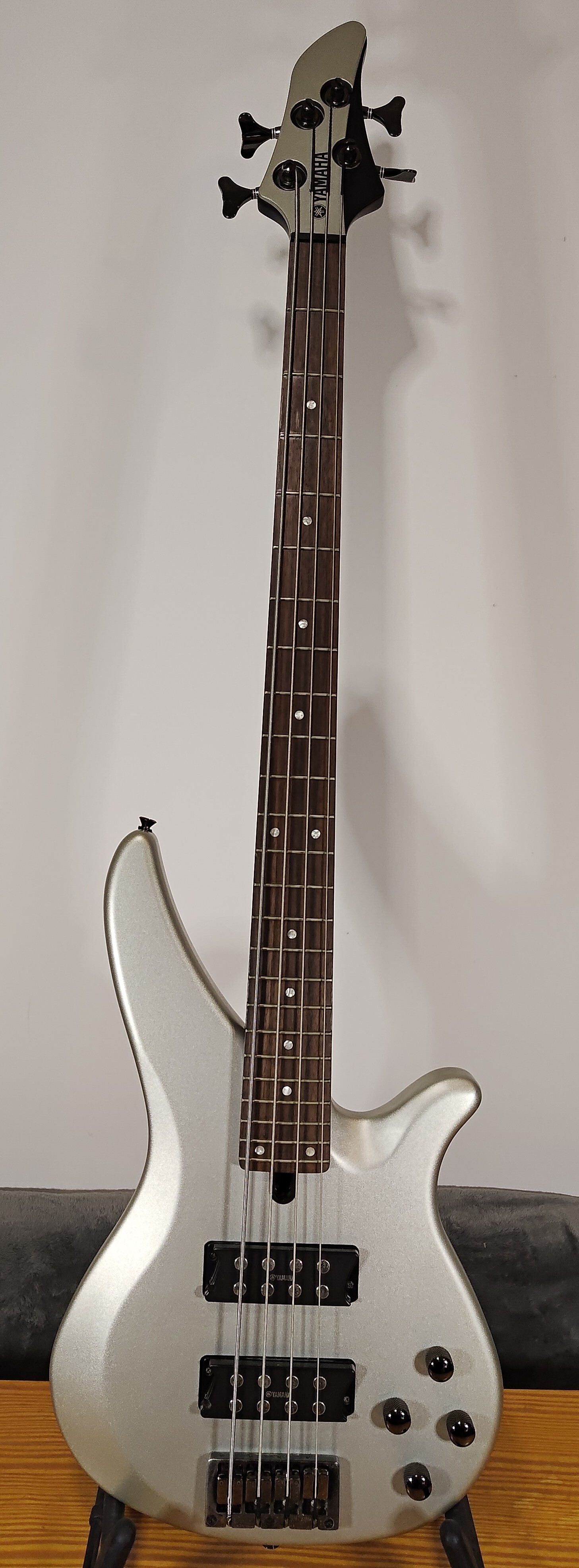 Vends Basse Yamaha RBX374