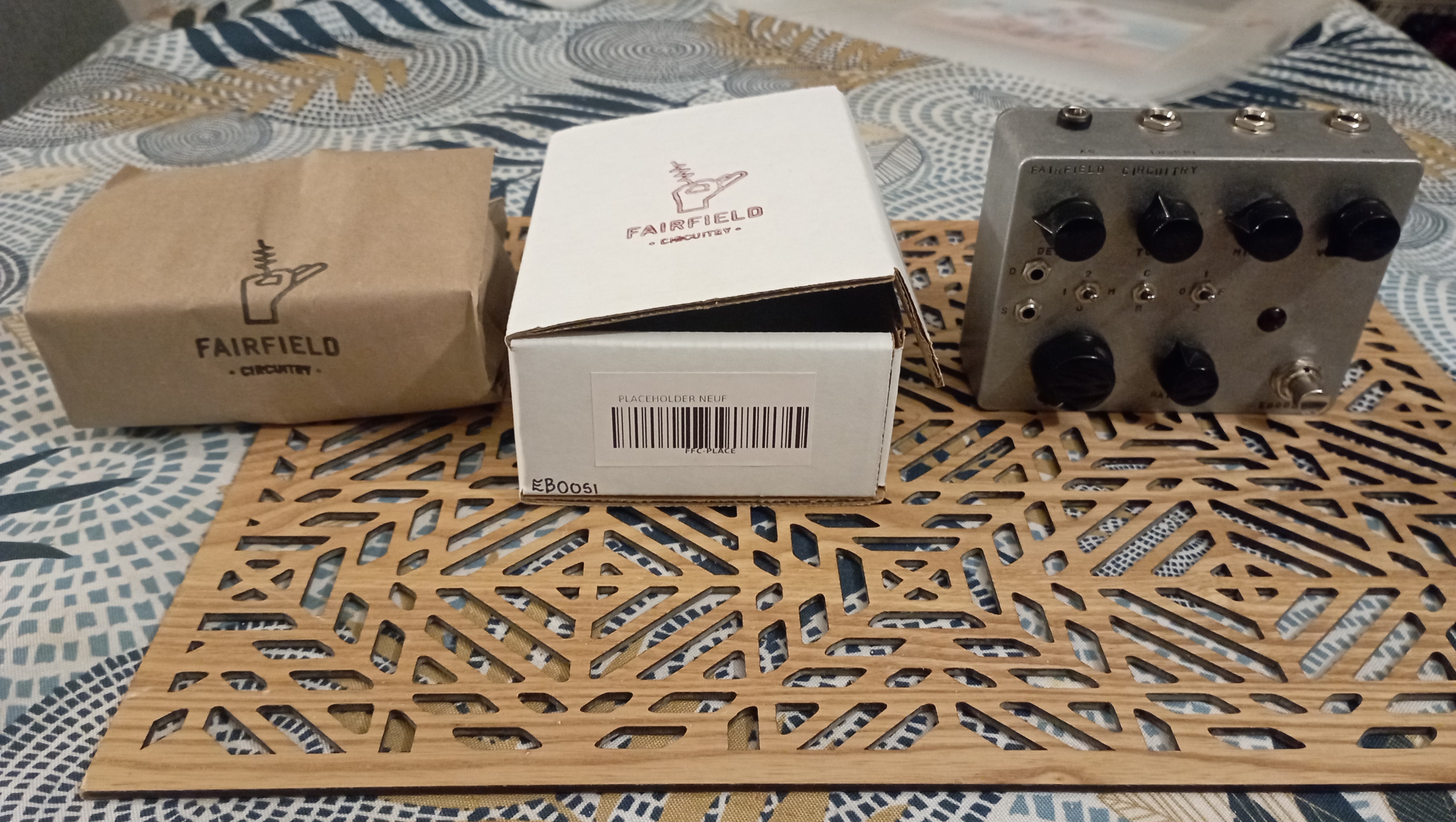 Vends Fairfield Circuitry Placeholder Bucket Brigade Device (BBD)