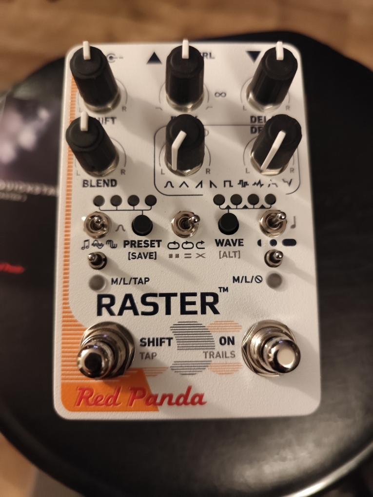 Red Panda Raster 2 (25115)