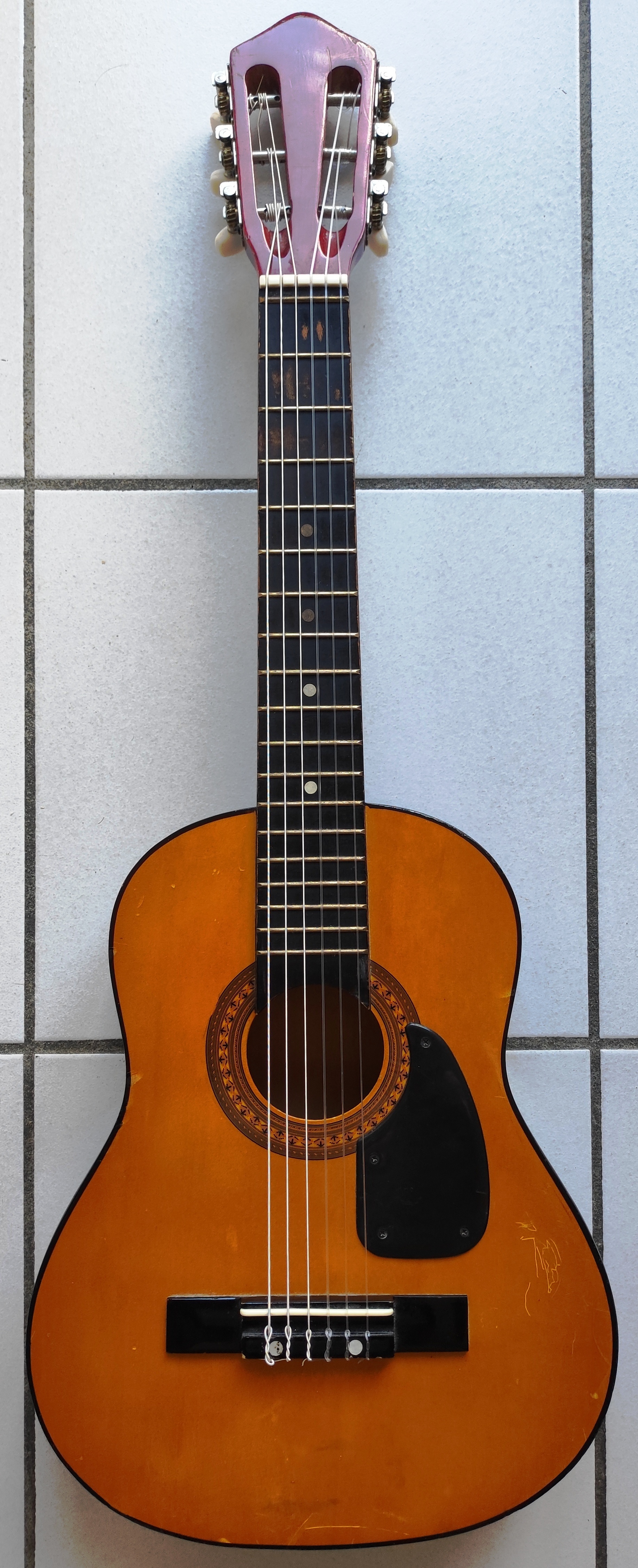 Petite Guitare Classique (1/2)