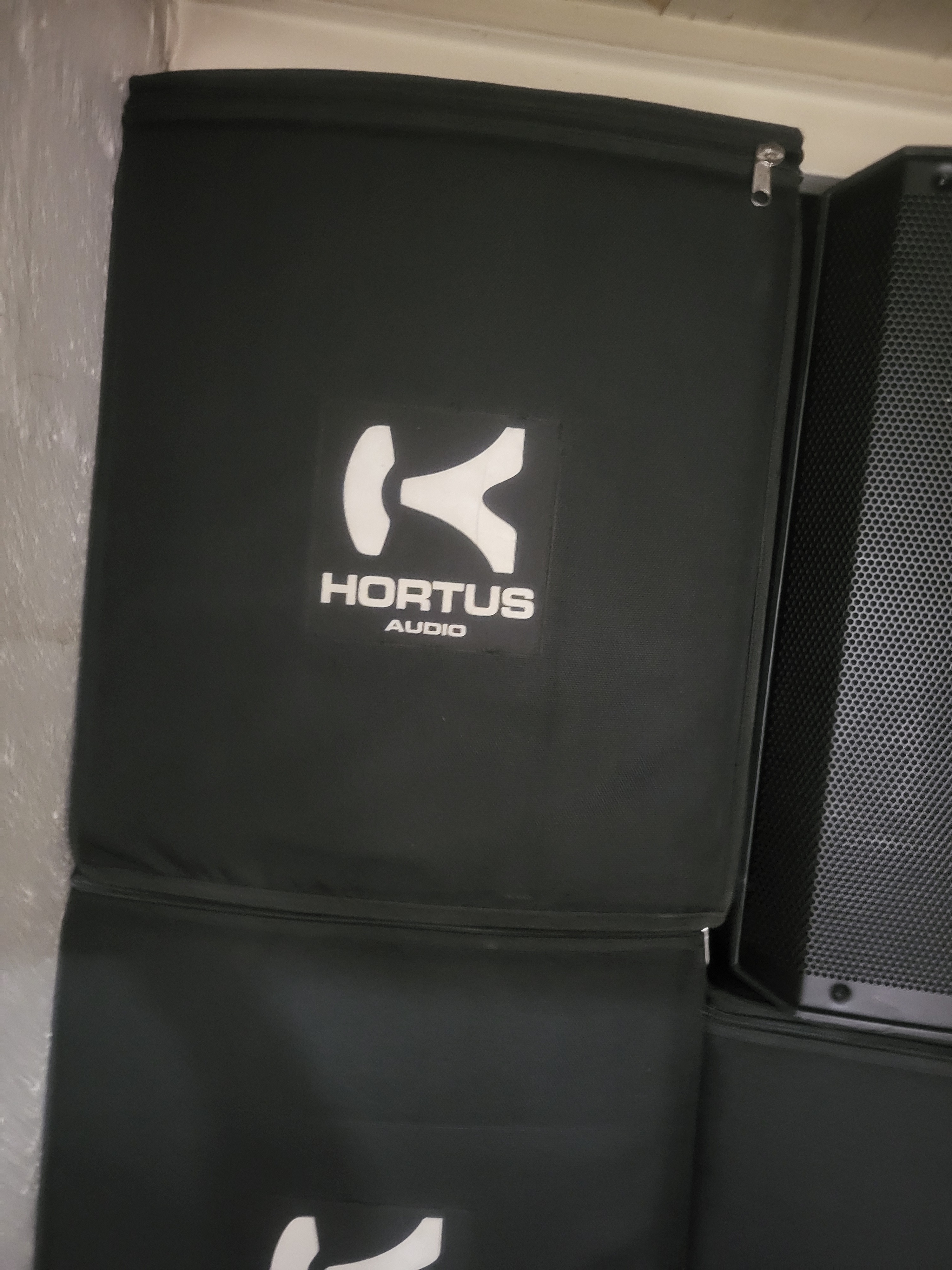 Vends enceintes VS15 HORTUS granit + housses 