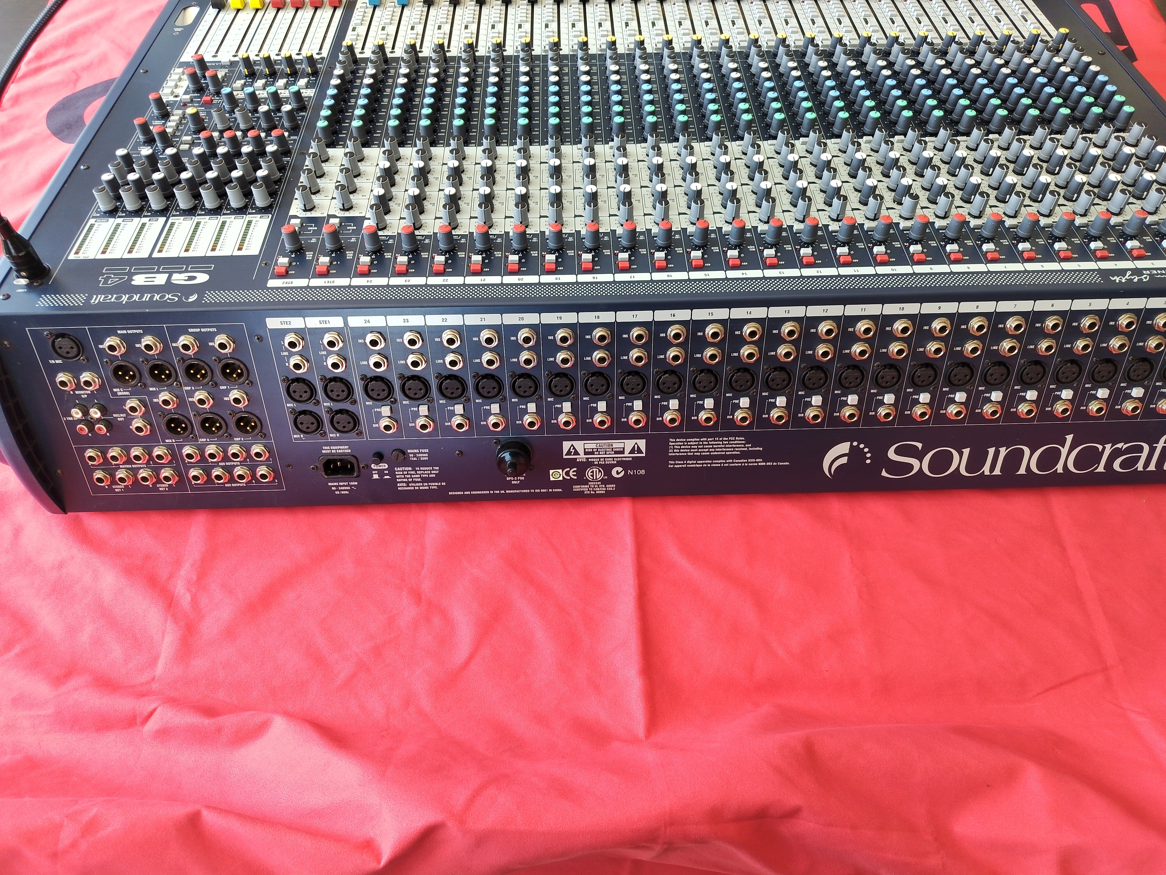 Soundcraft GB4-24 - Face arrière