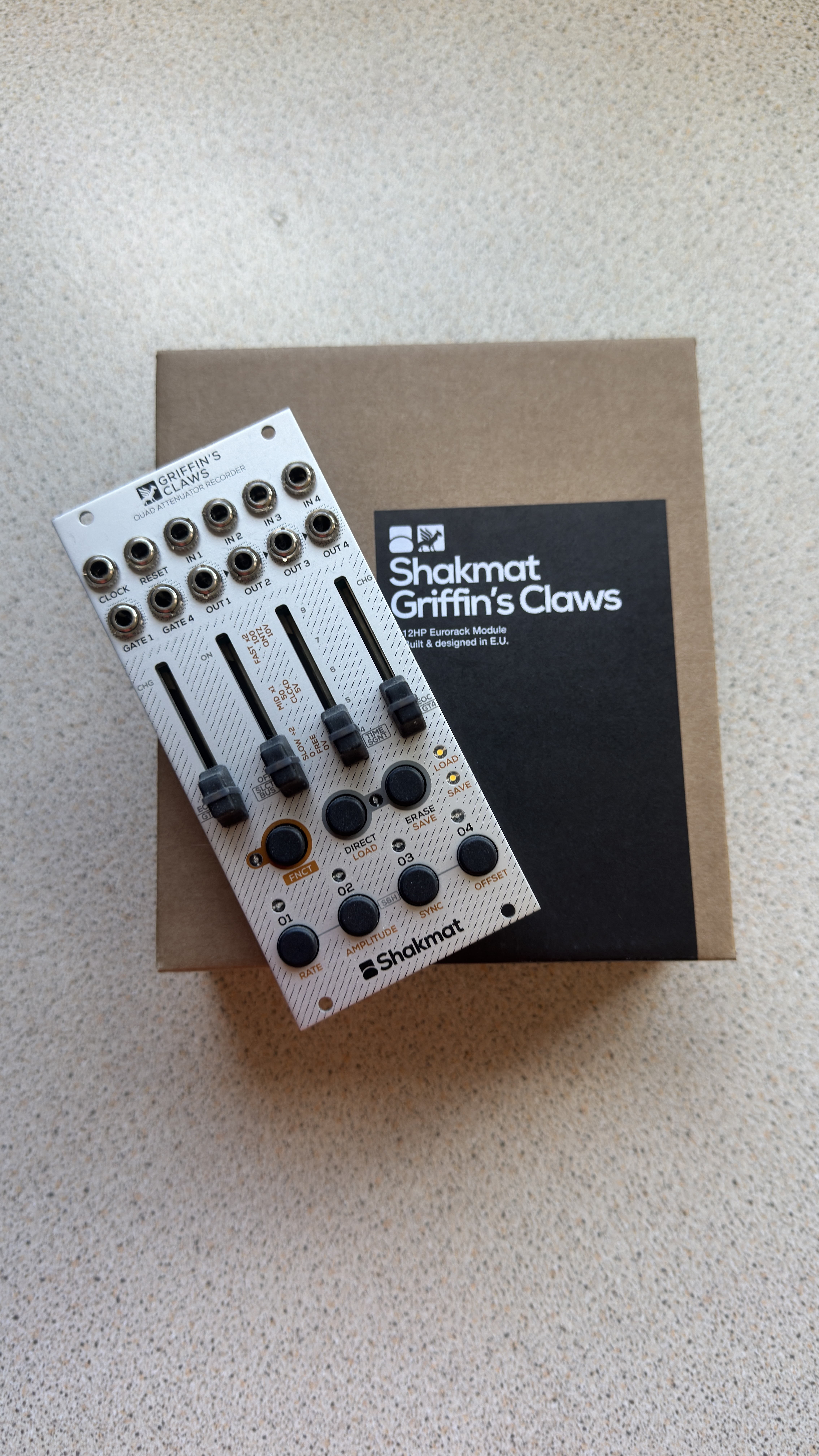 Vends Shakmat - Griffin's Claws