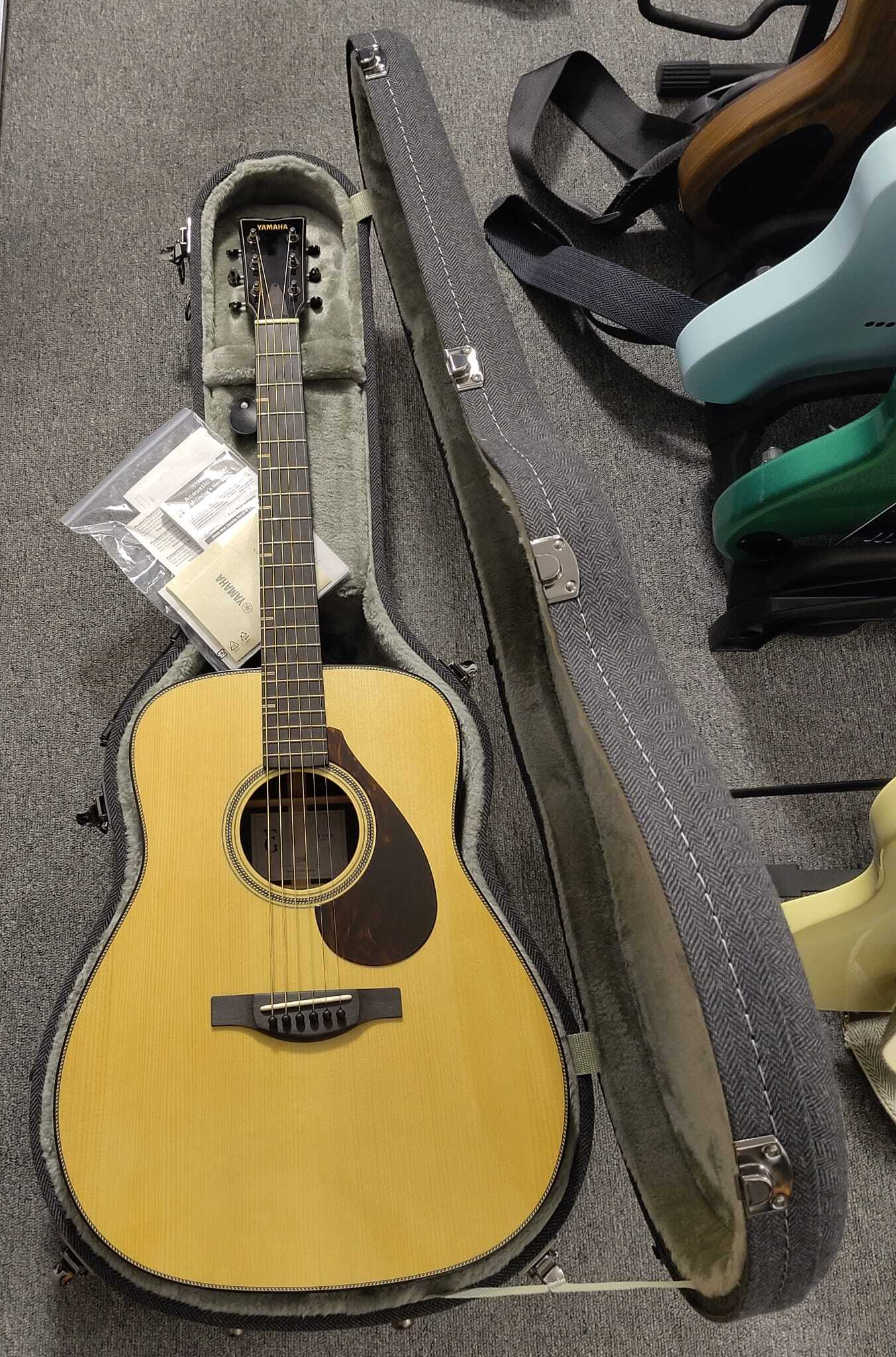 Yamaha FG9R