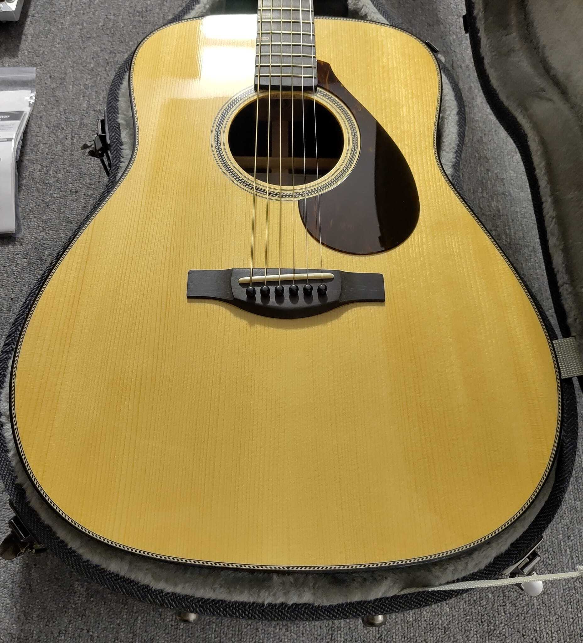 Yamaha FG9 R (26125)