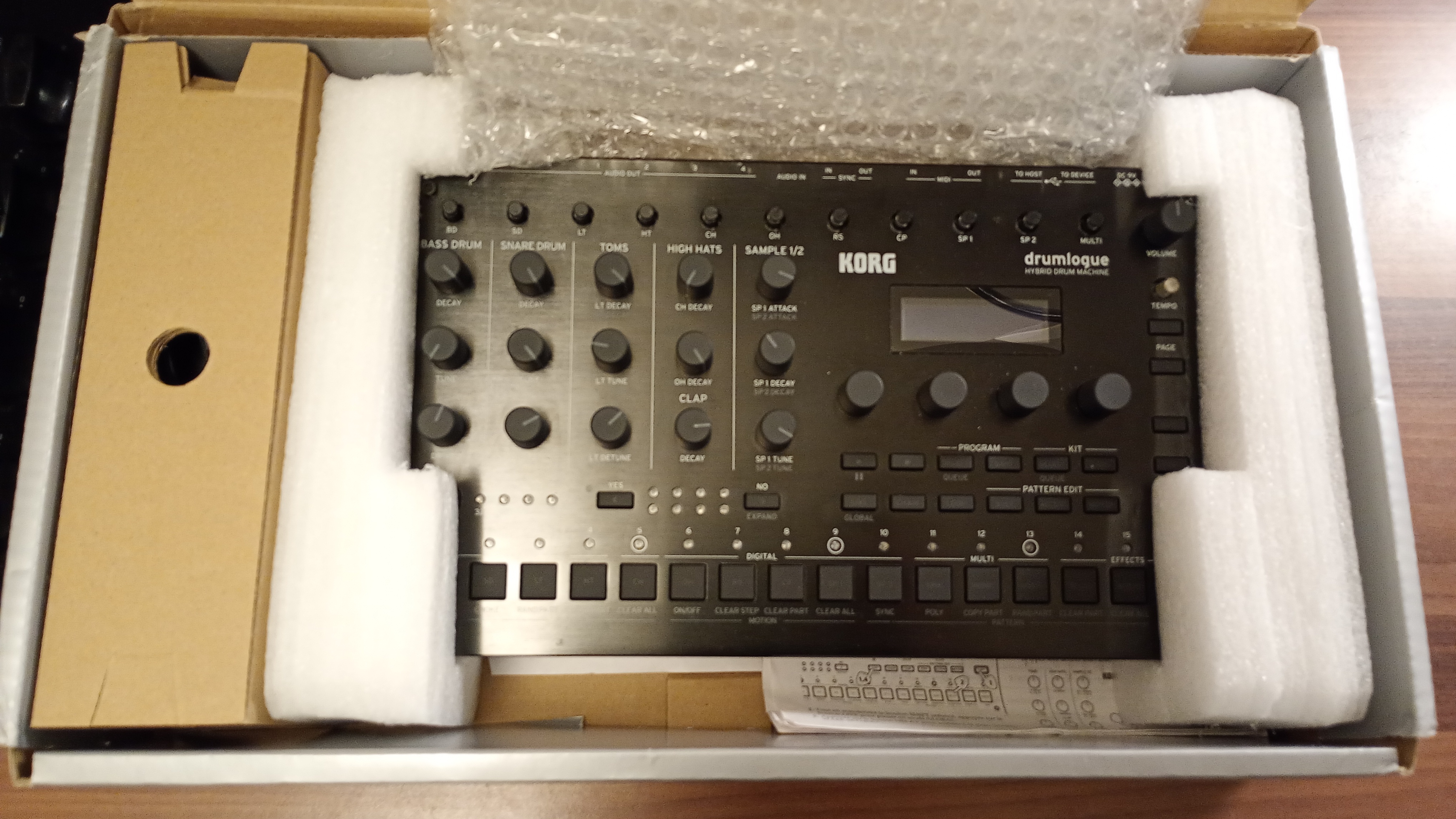 korg drumlogue 