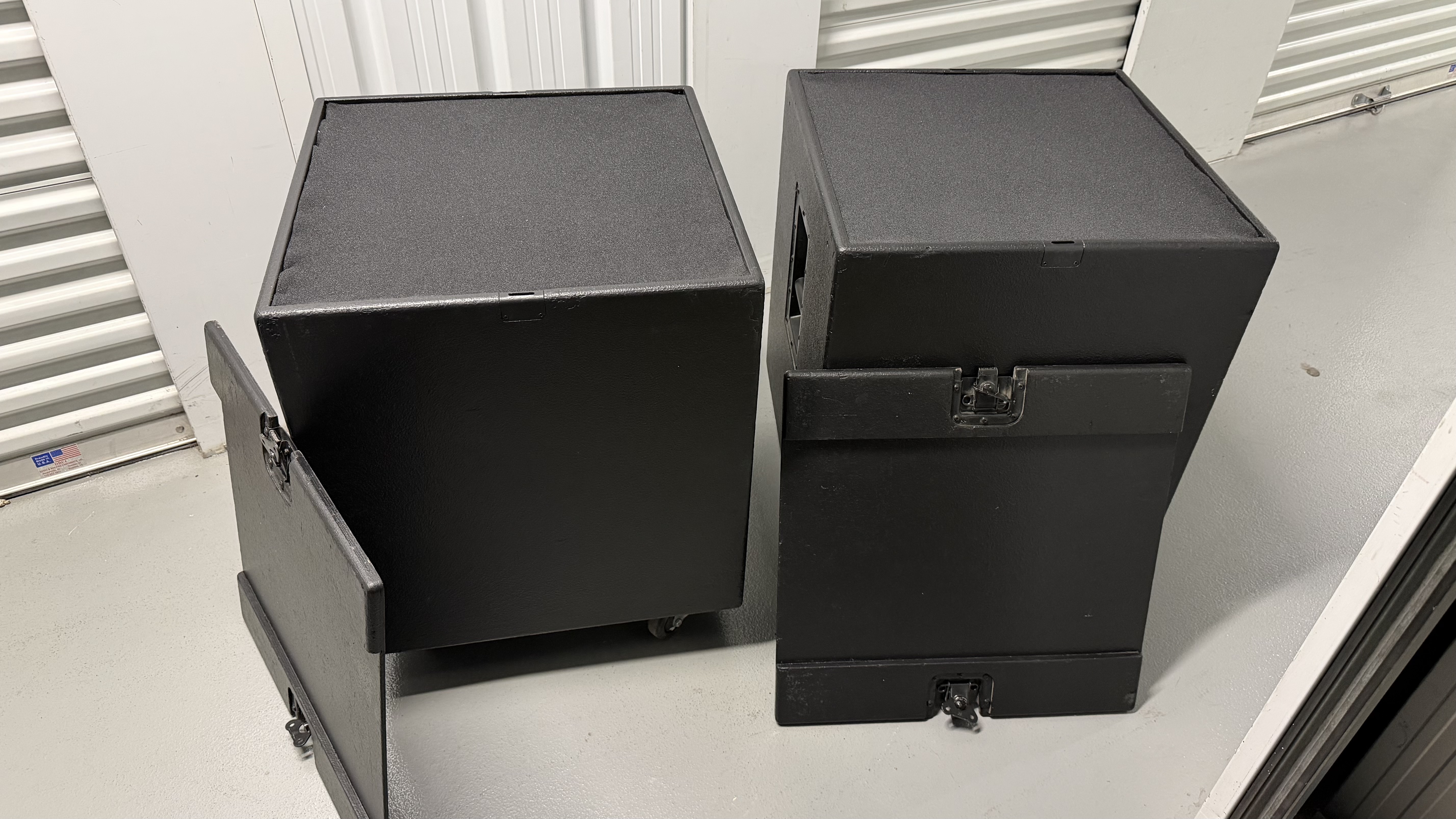 Vend paire de  D&B E-18 sub