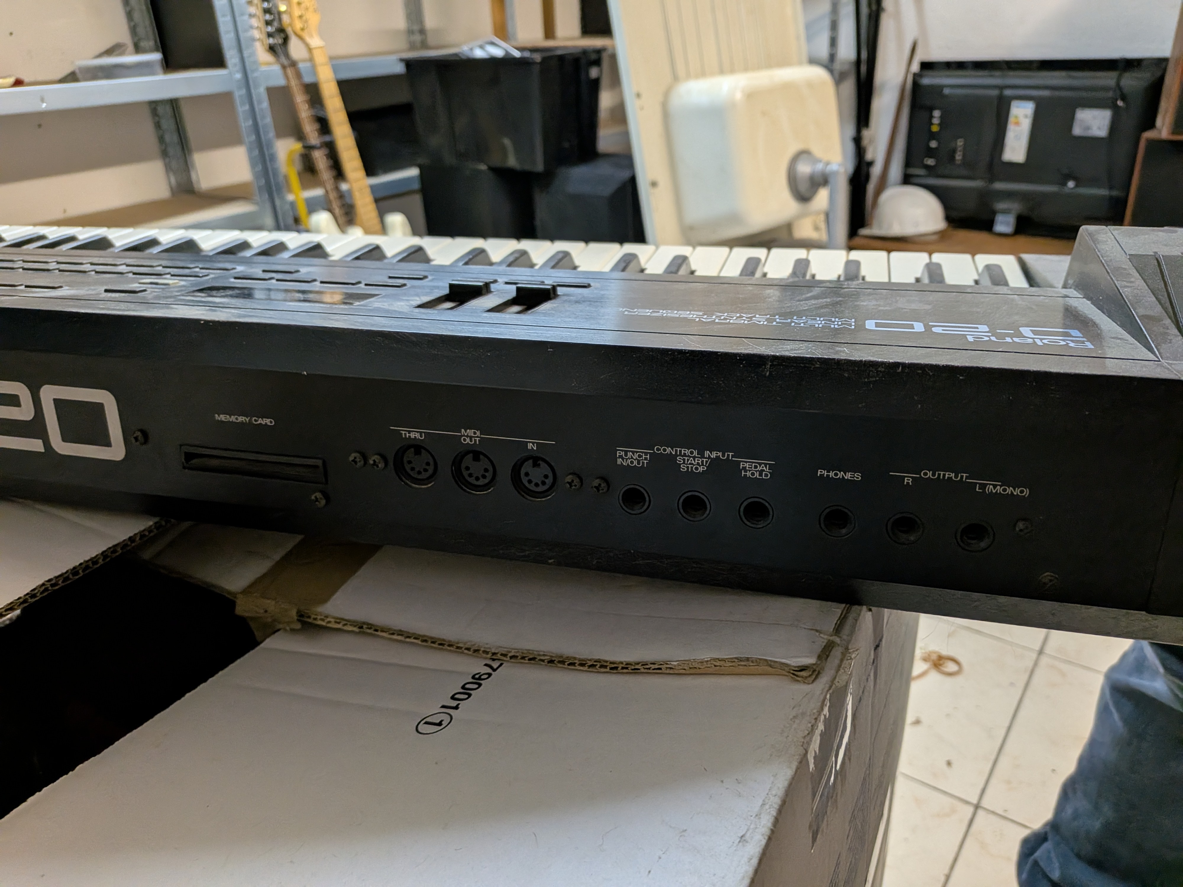 Roland D-20 (36919)