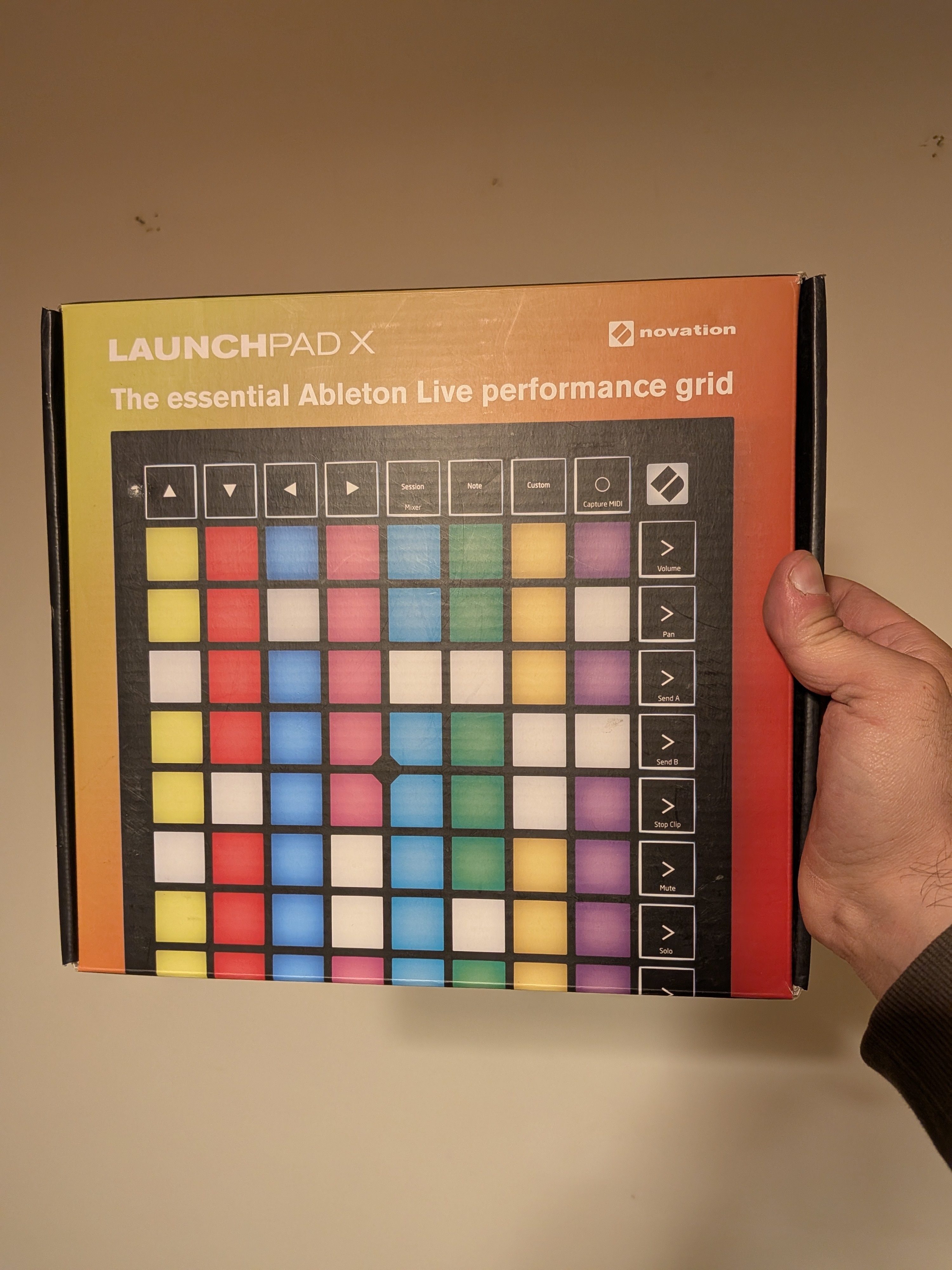 Novation Launchpad X – contrôleur MIDI 64 pads RGB – boîte d'origine