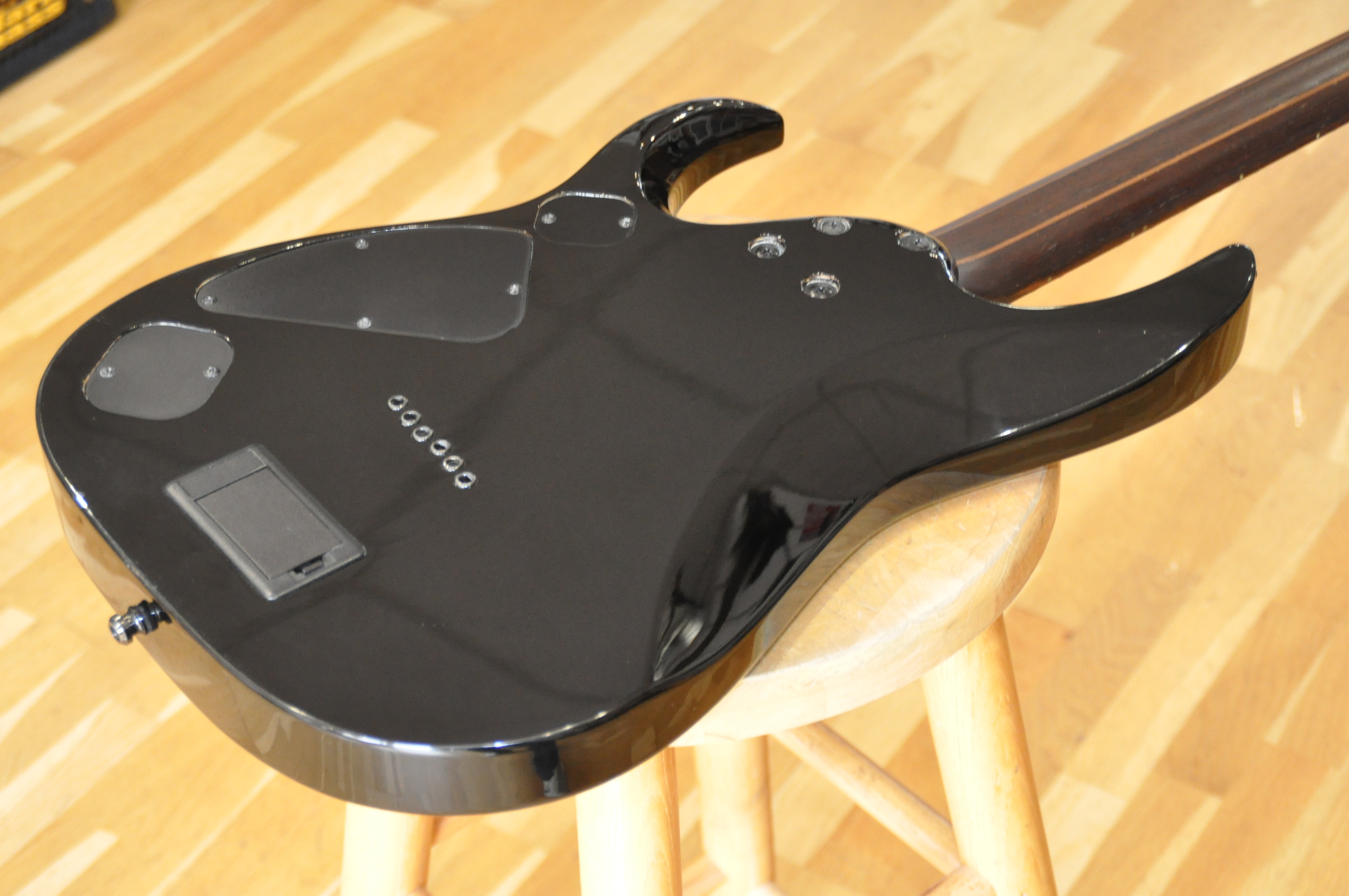 Ibanez RGD61ALA Axion Label (6816)