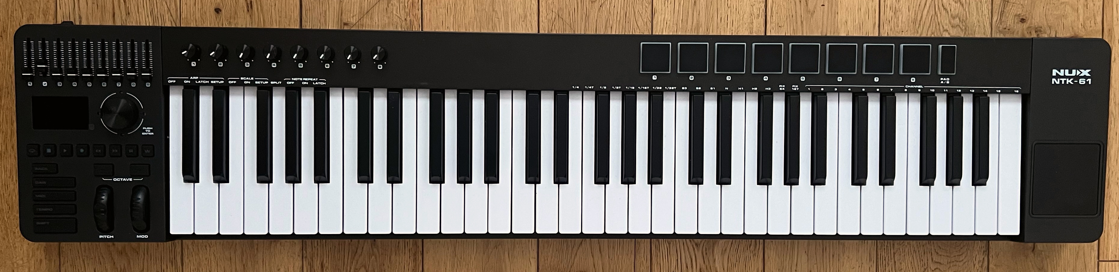 Vends NUX NTK-61