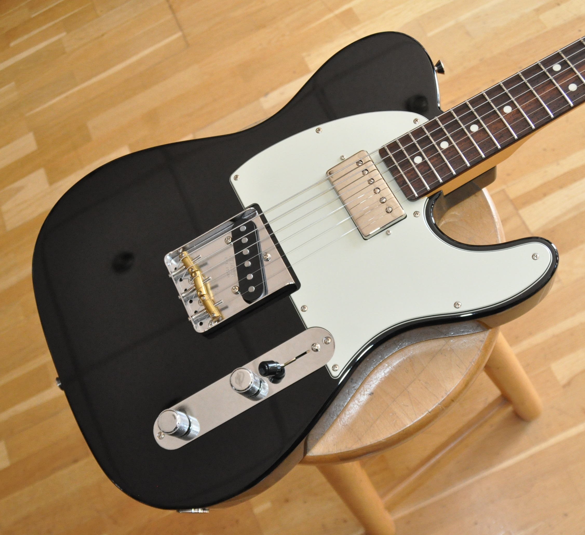 Fender Japan Hybrid II Telecaster SH RW Black (2024)