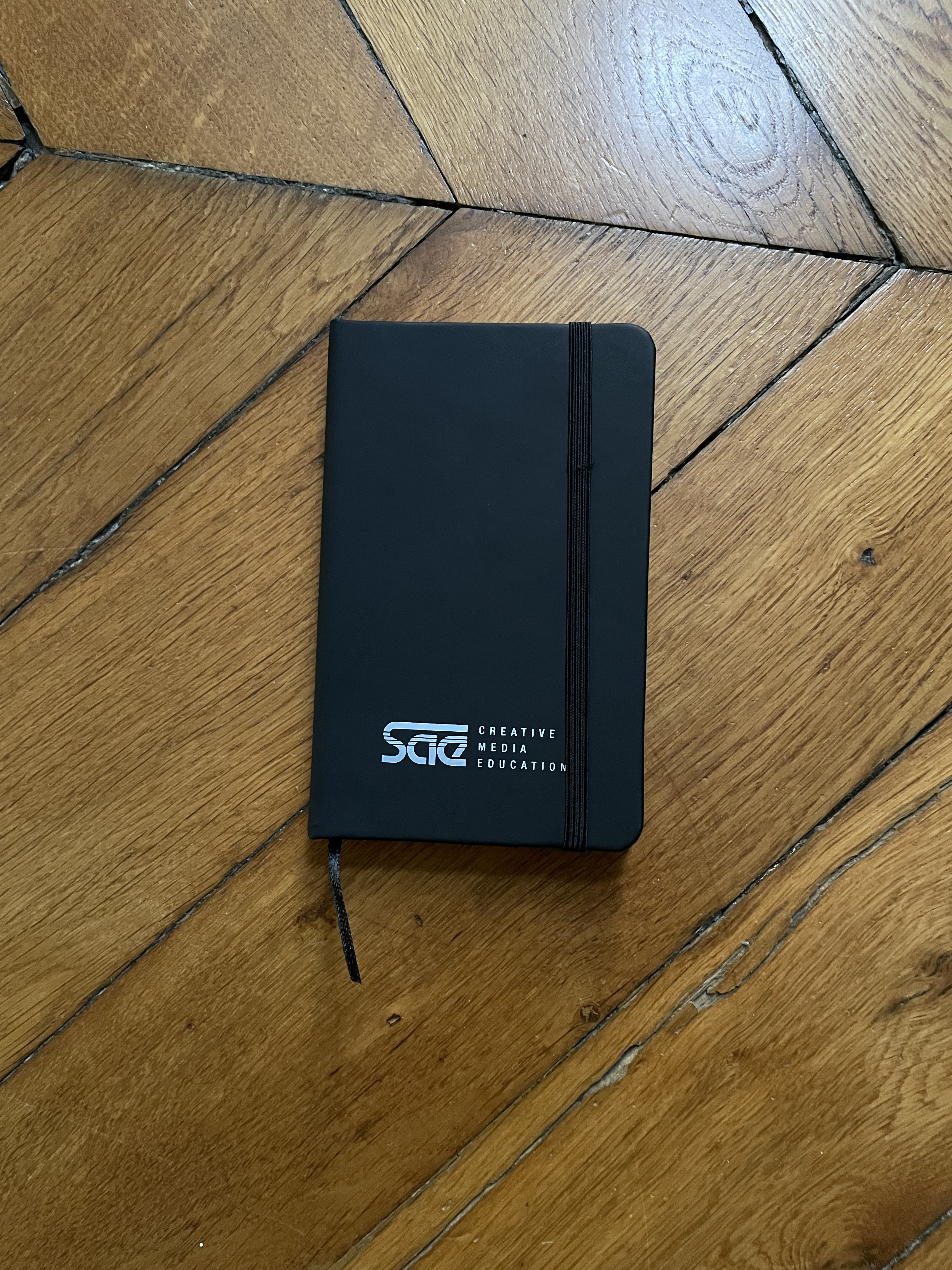 Carnet de notes noir SAE (190 pages - 14 x 9 cm)