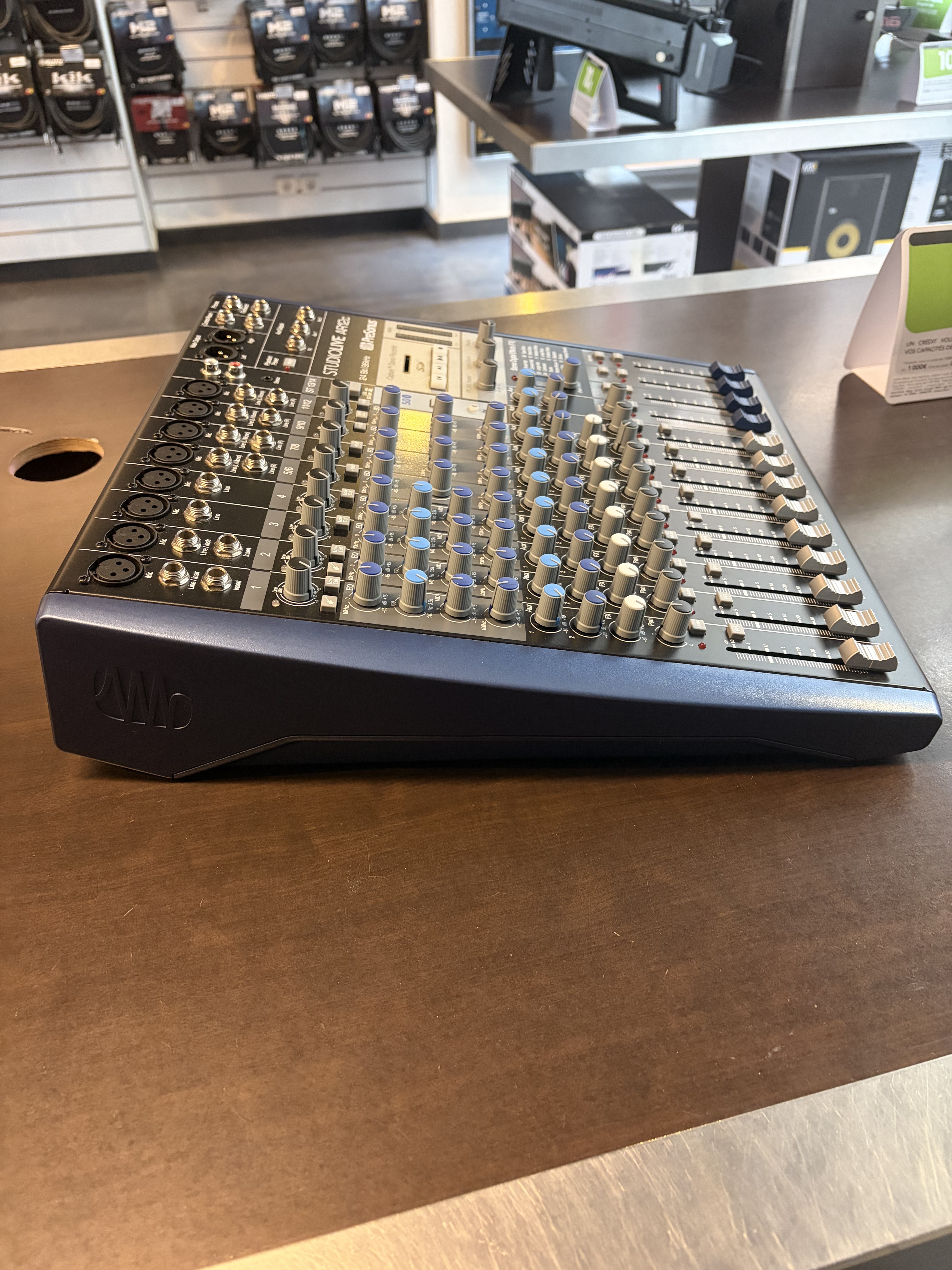 Vends table Presonus AR12C 