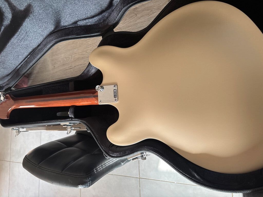 Fender Tom DeLonge Starcaster (68711)