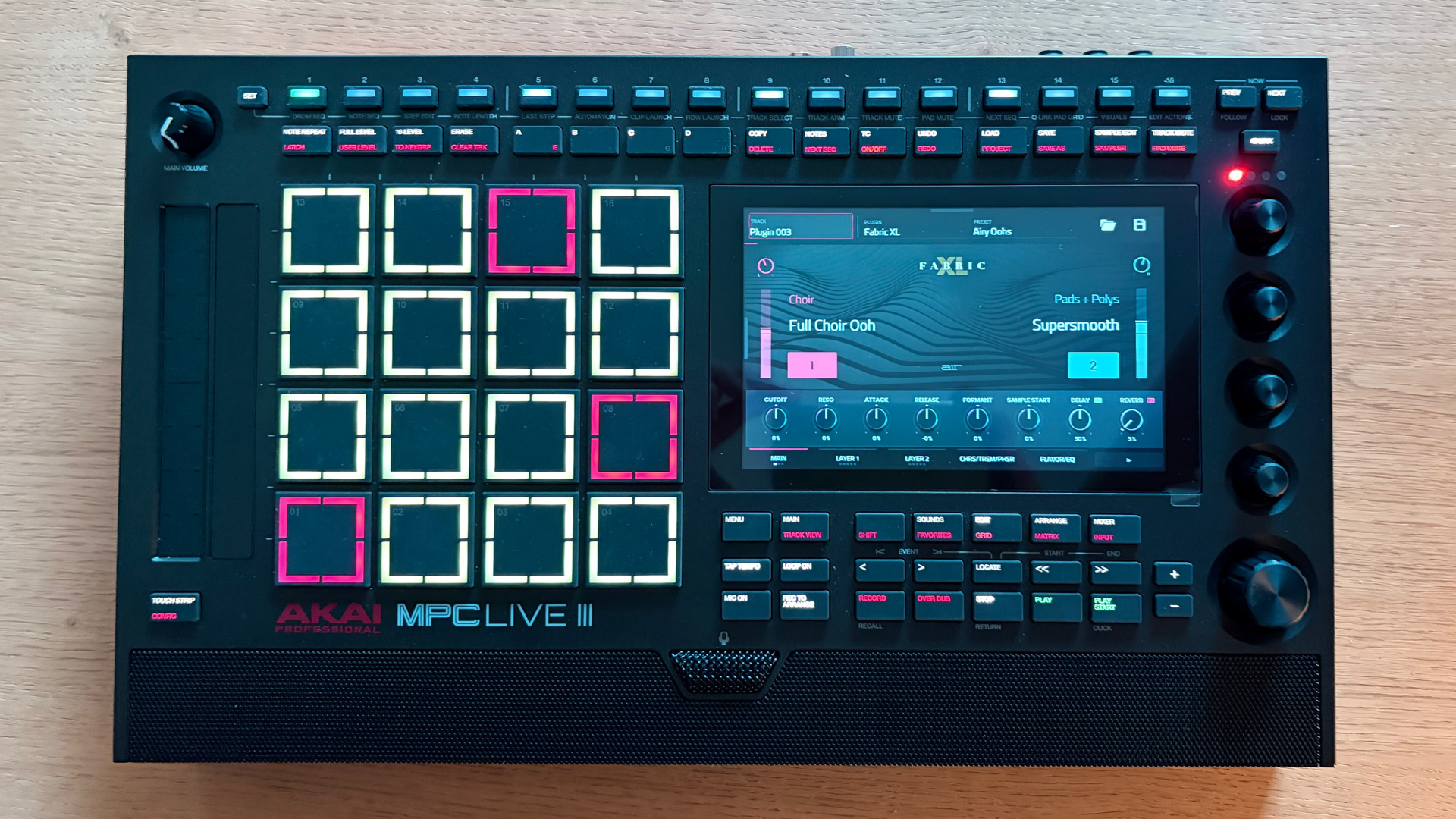 MPC Live III 3 - front