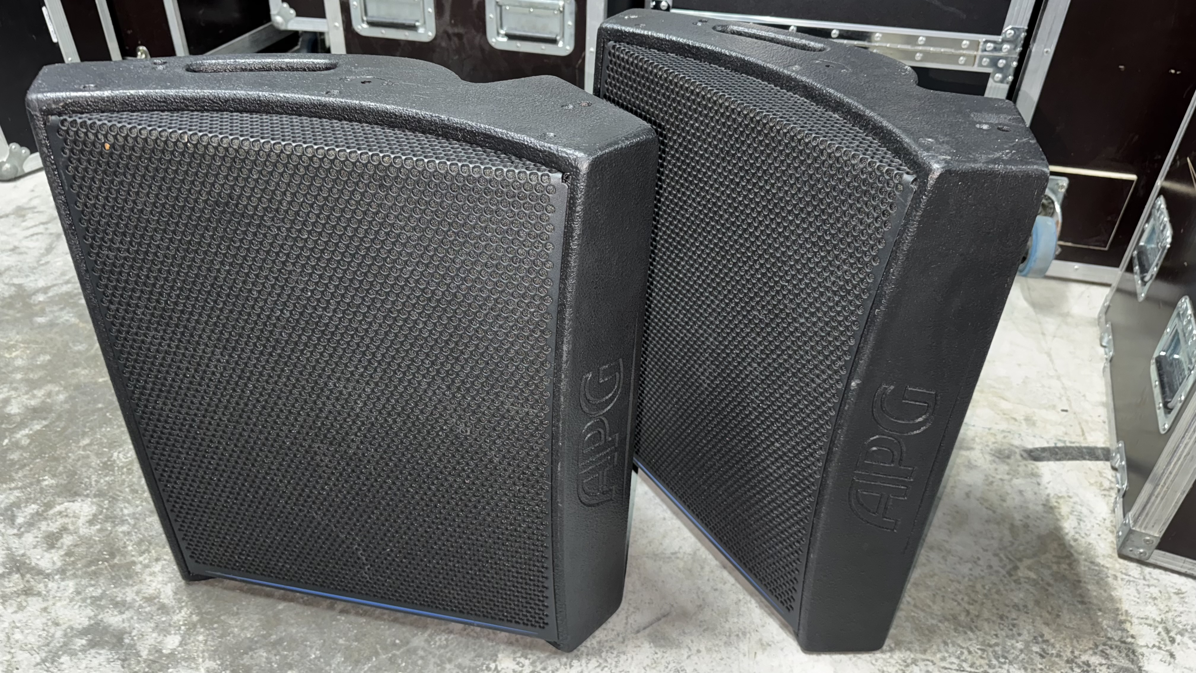 ENCEINTES APG DX12 + FLIGHT + PROCESSEUR SPWX