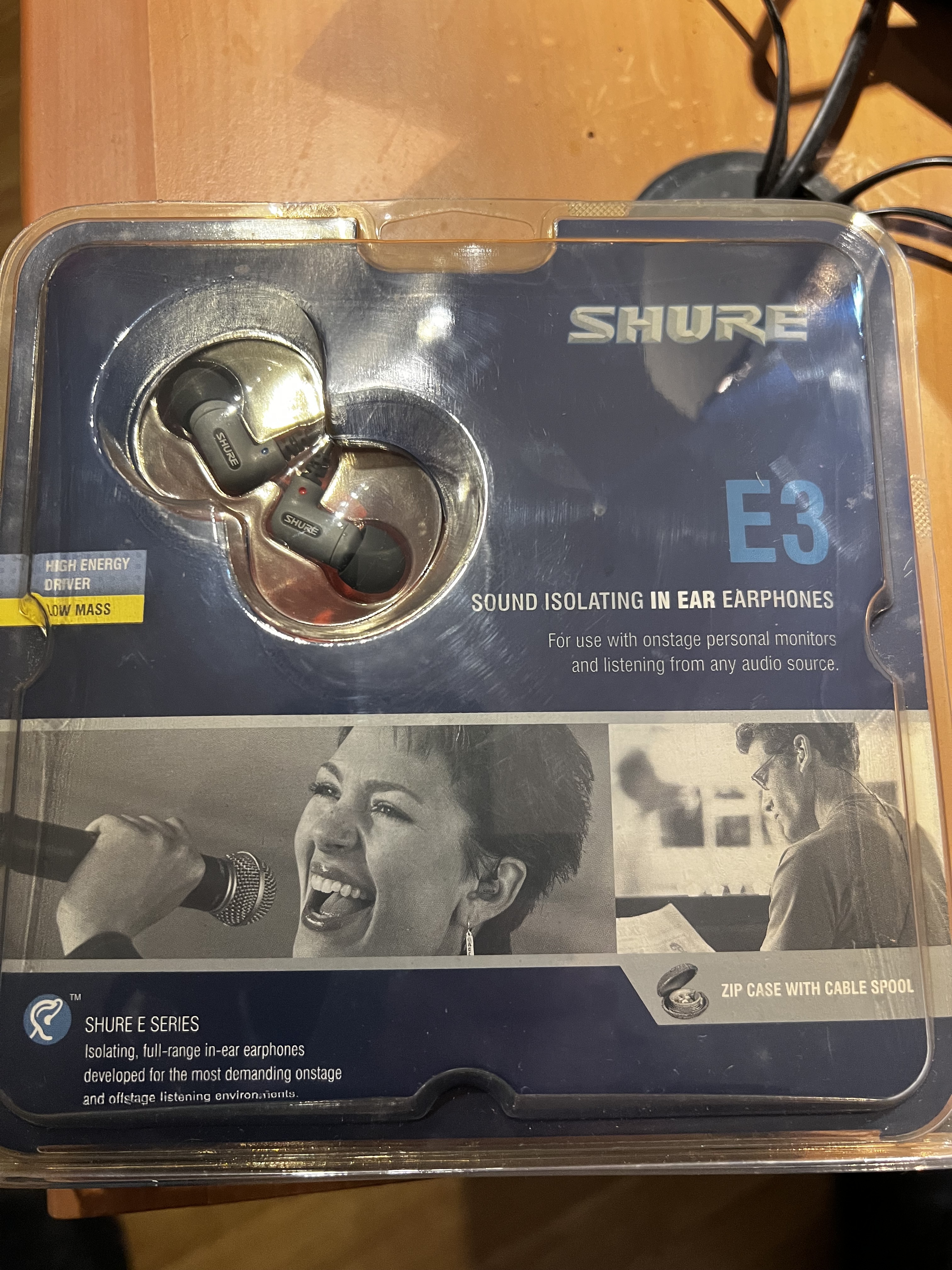In ear SHURE E3