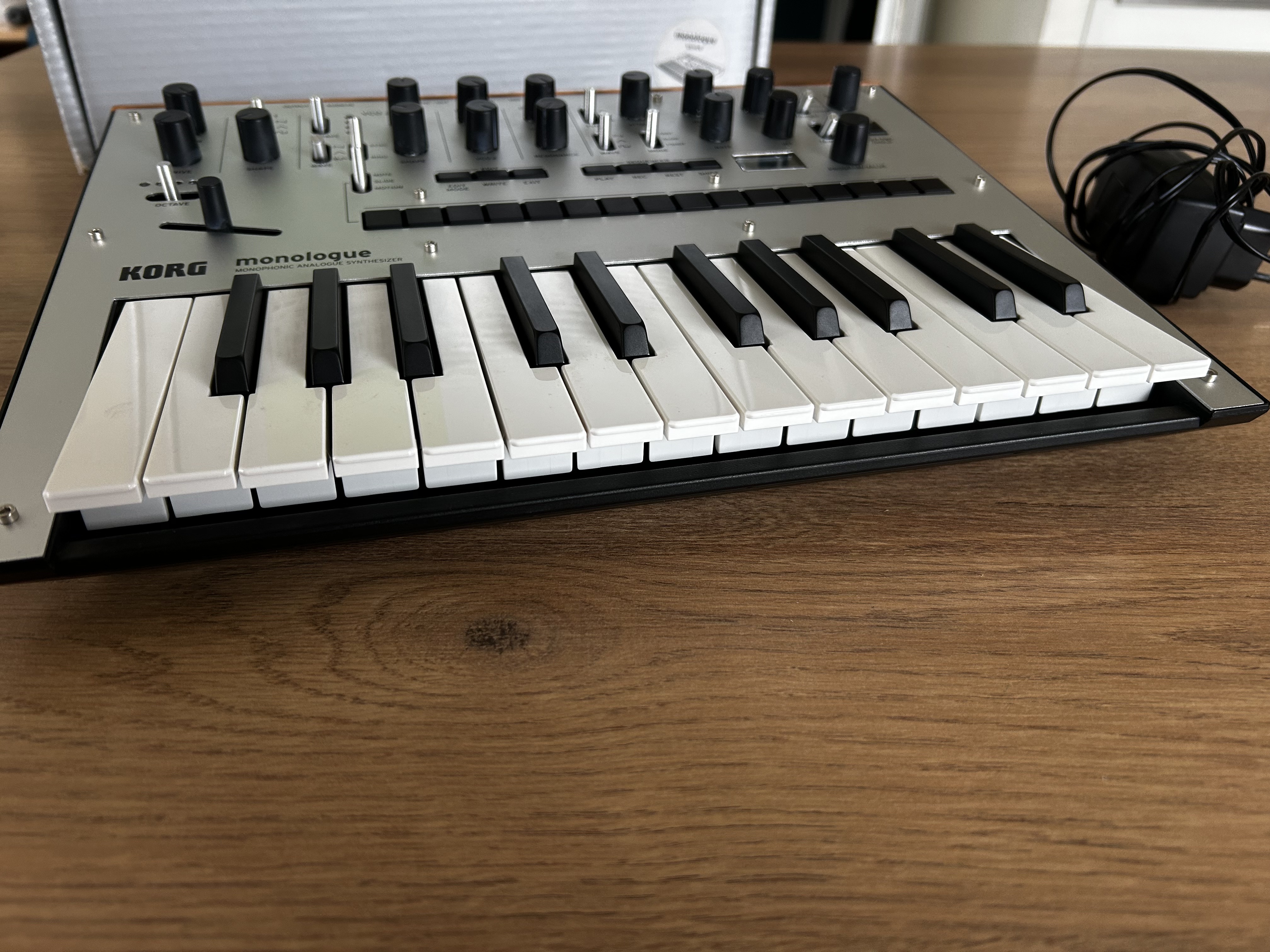 korg 1067