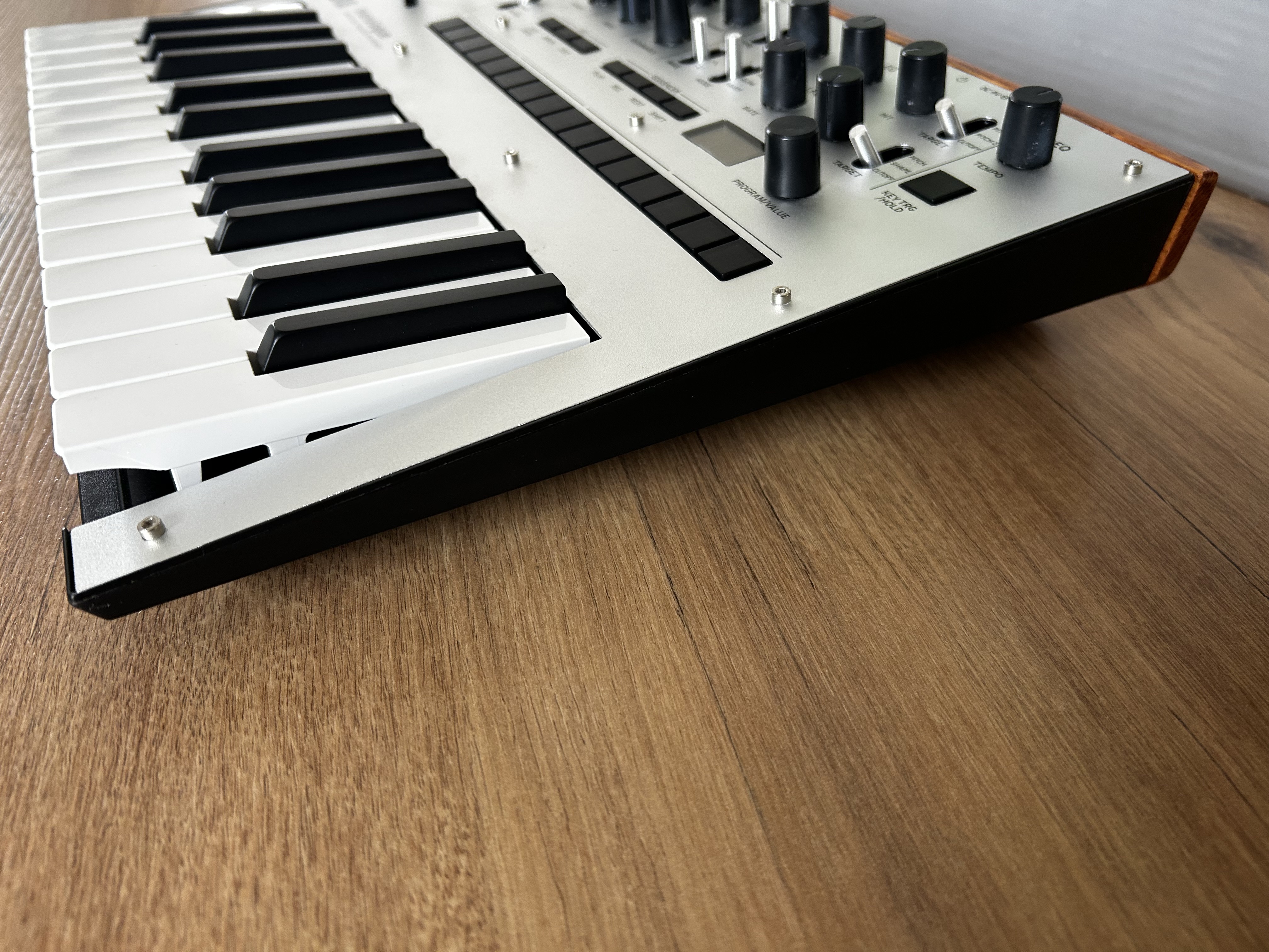 korg 1069