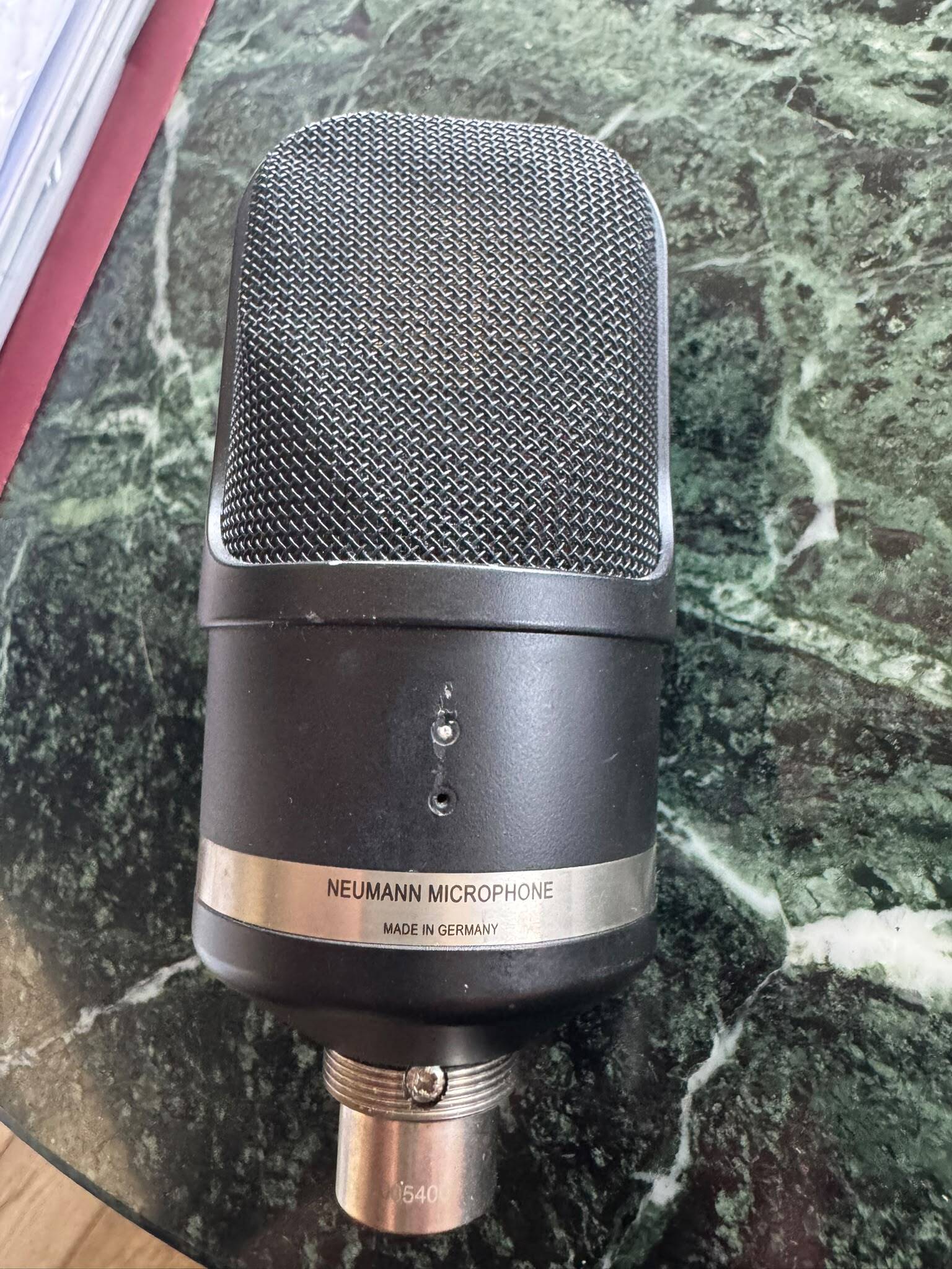 Vends Neumann TLM 107 MT Noir – Microphone statique multipattern haut de gamme