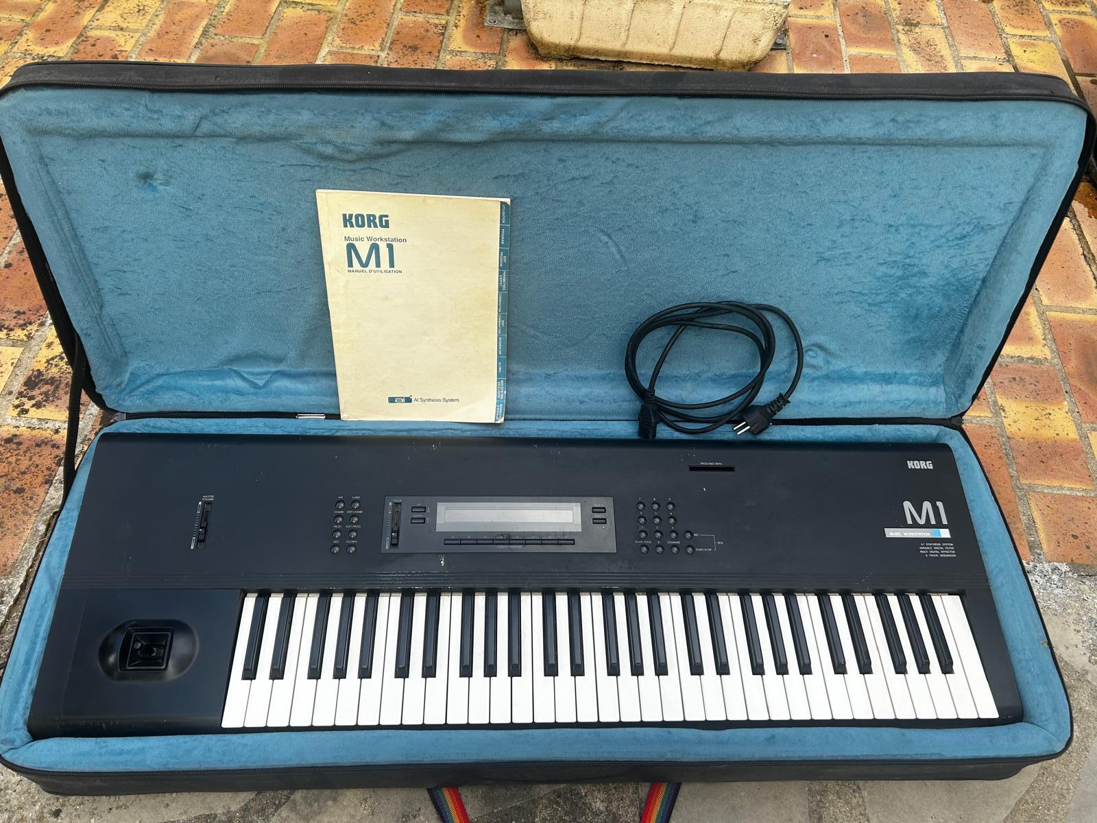 Vends cause retraite KORG M1 
