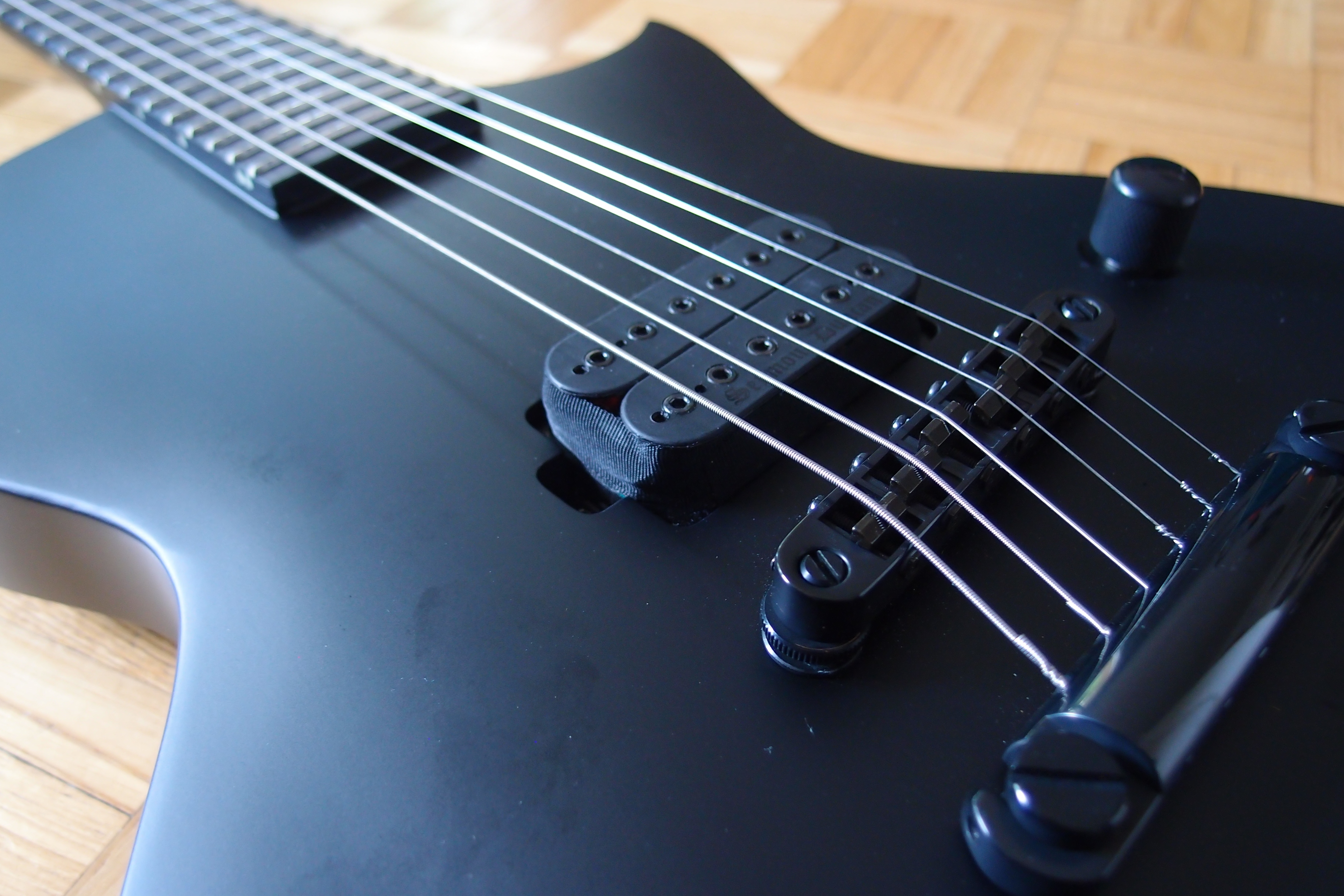 LTD EC Black Metal (29814)