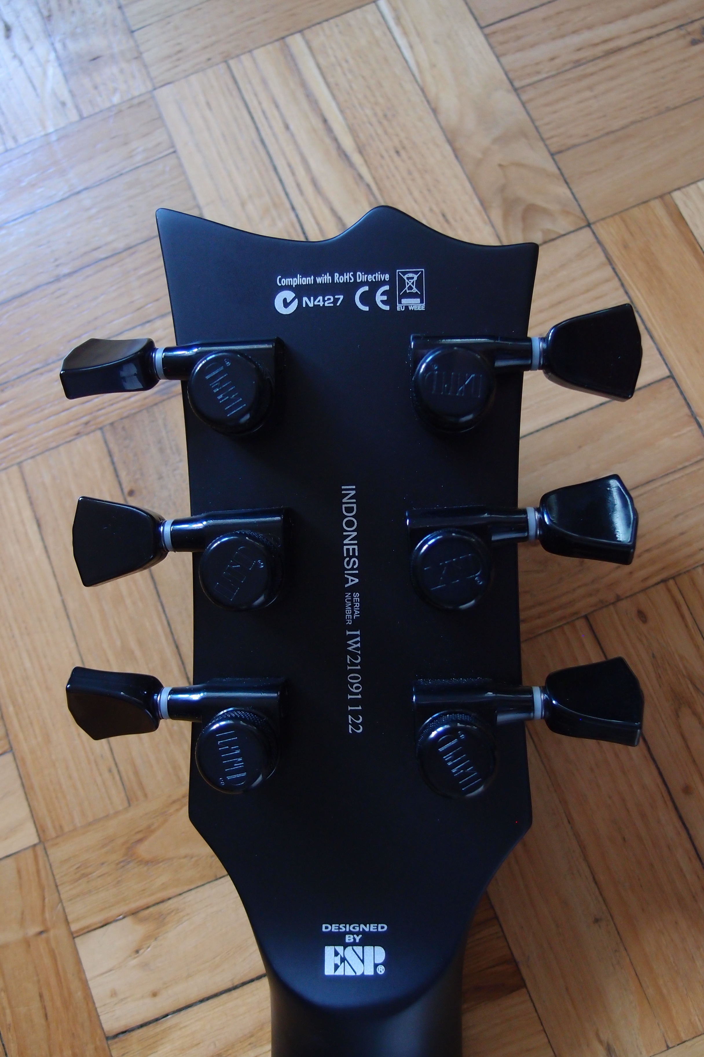 LTD EC Black Metal (92571)