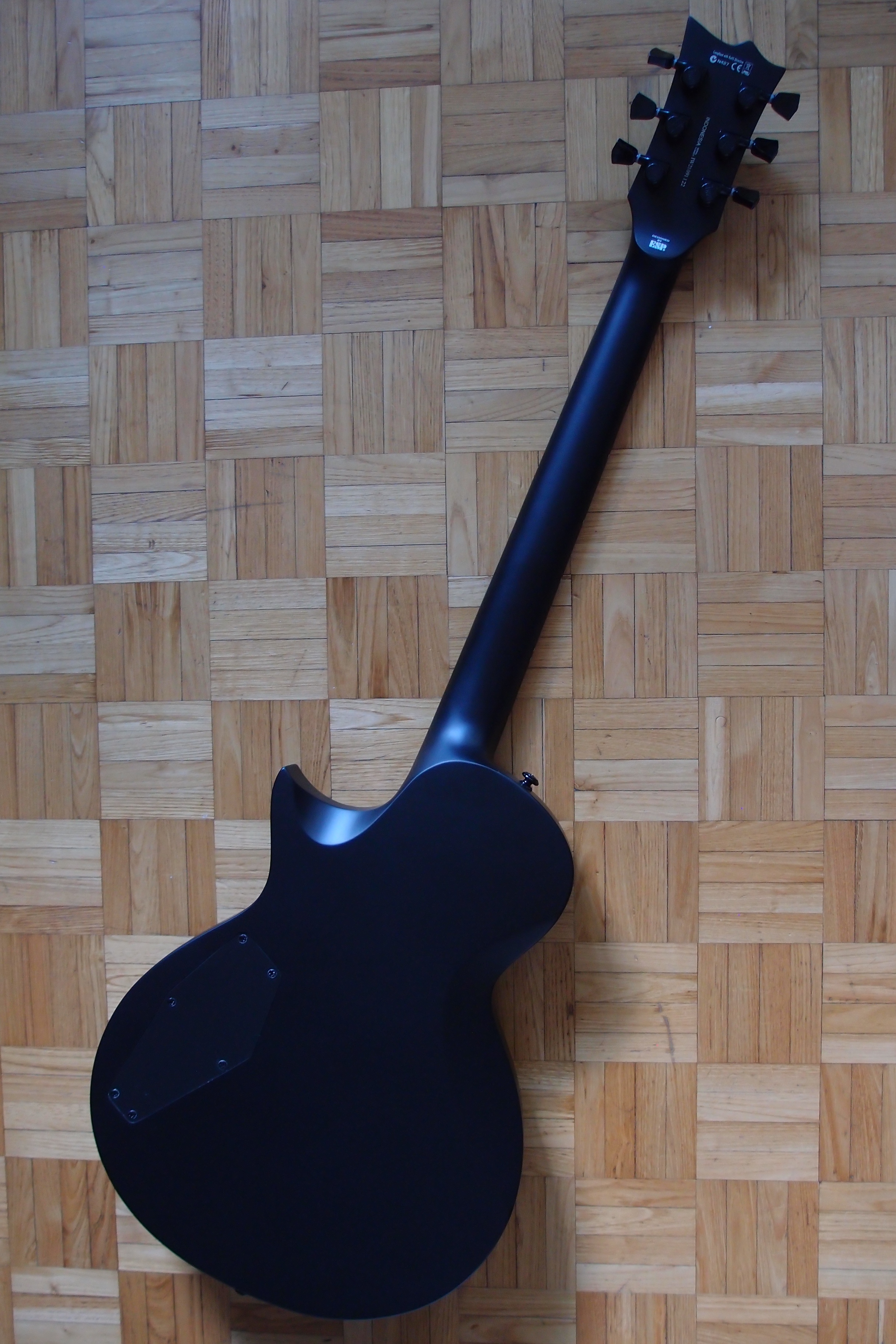 LTD EC Black Metal (91535)