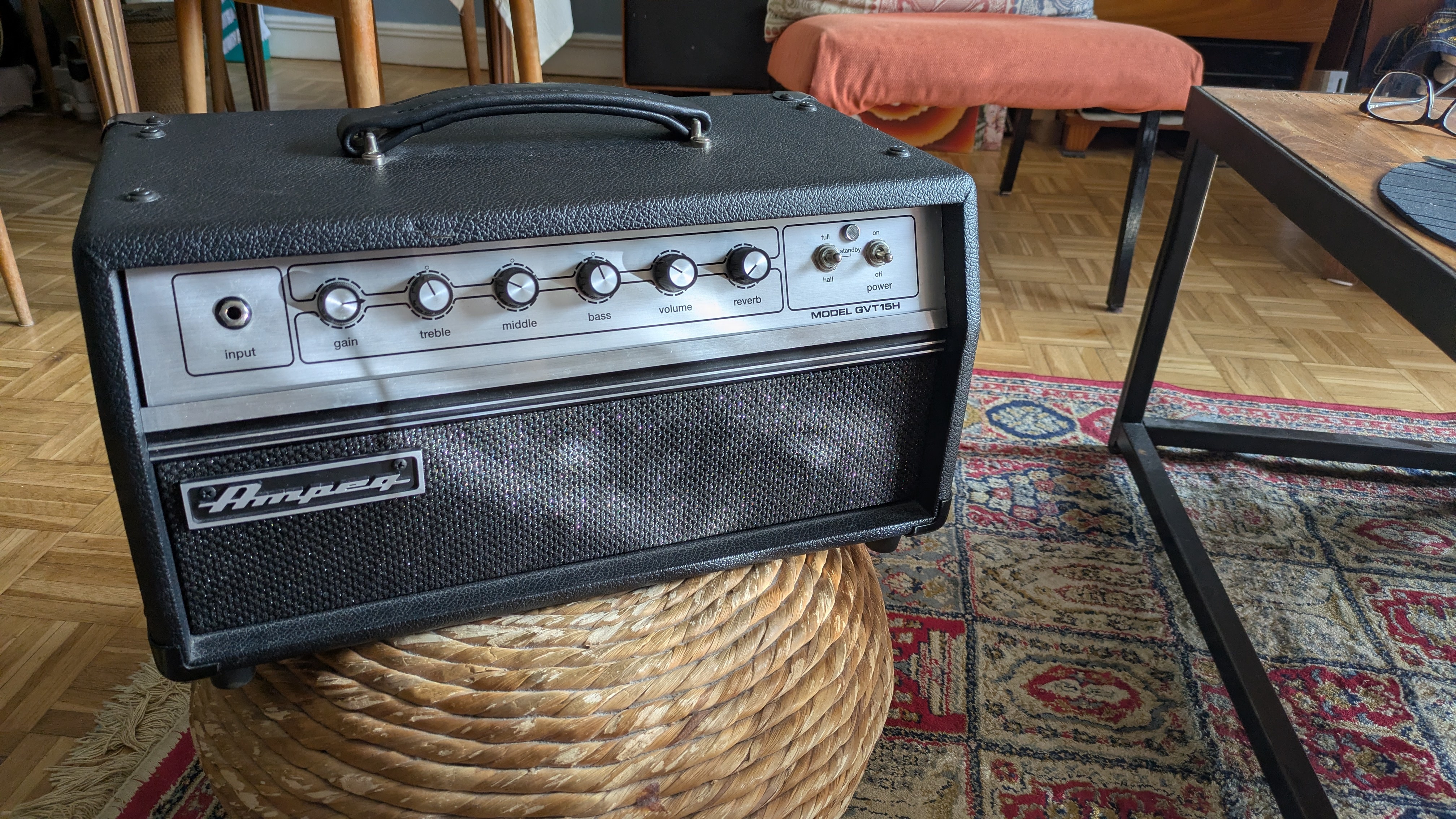 vends tête lampe Ampeg GVT 15h