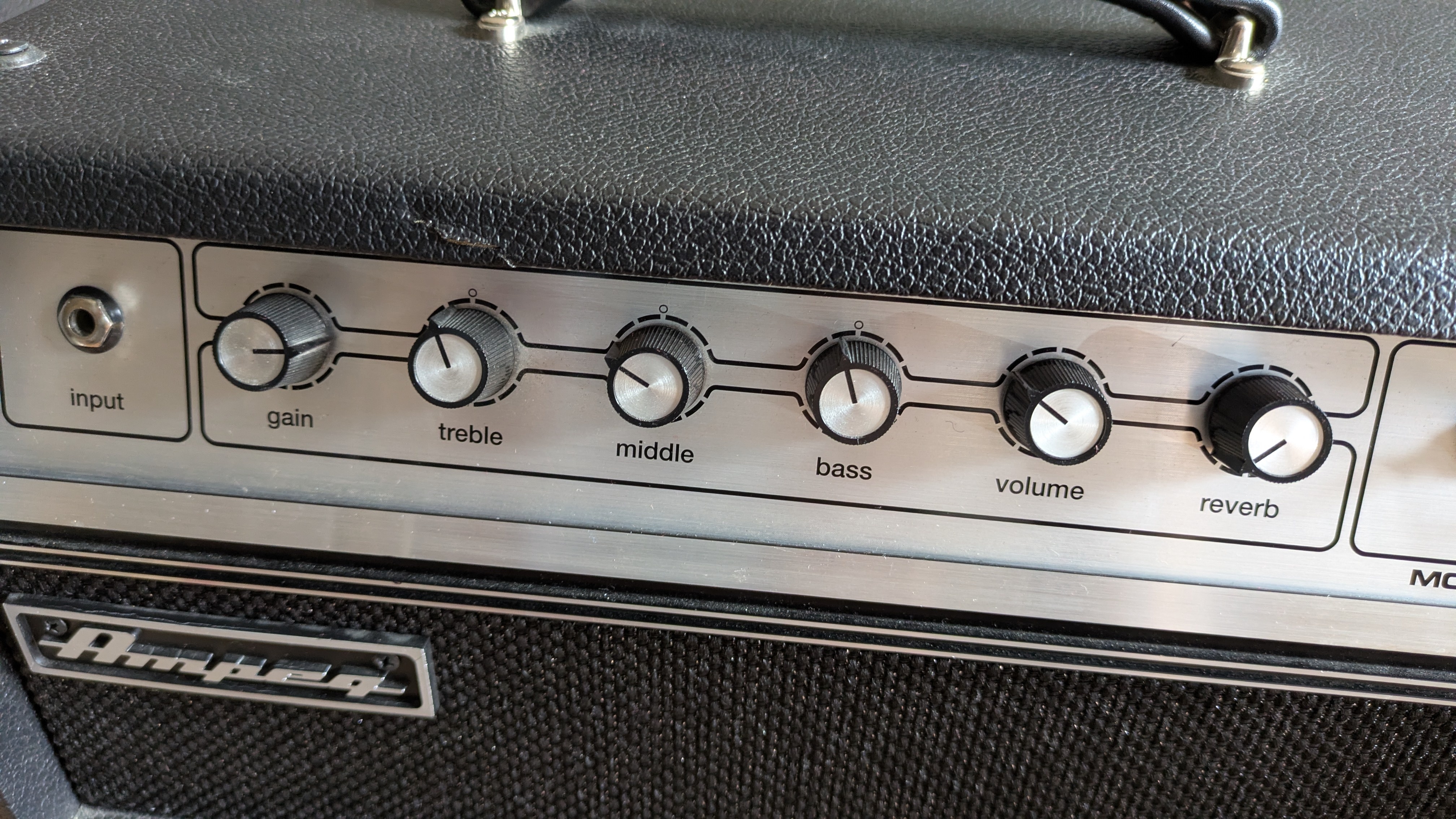 Ampeg GVT15H (92241)
