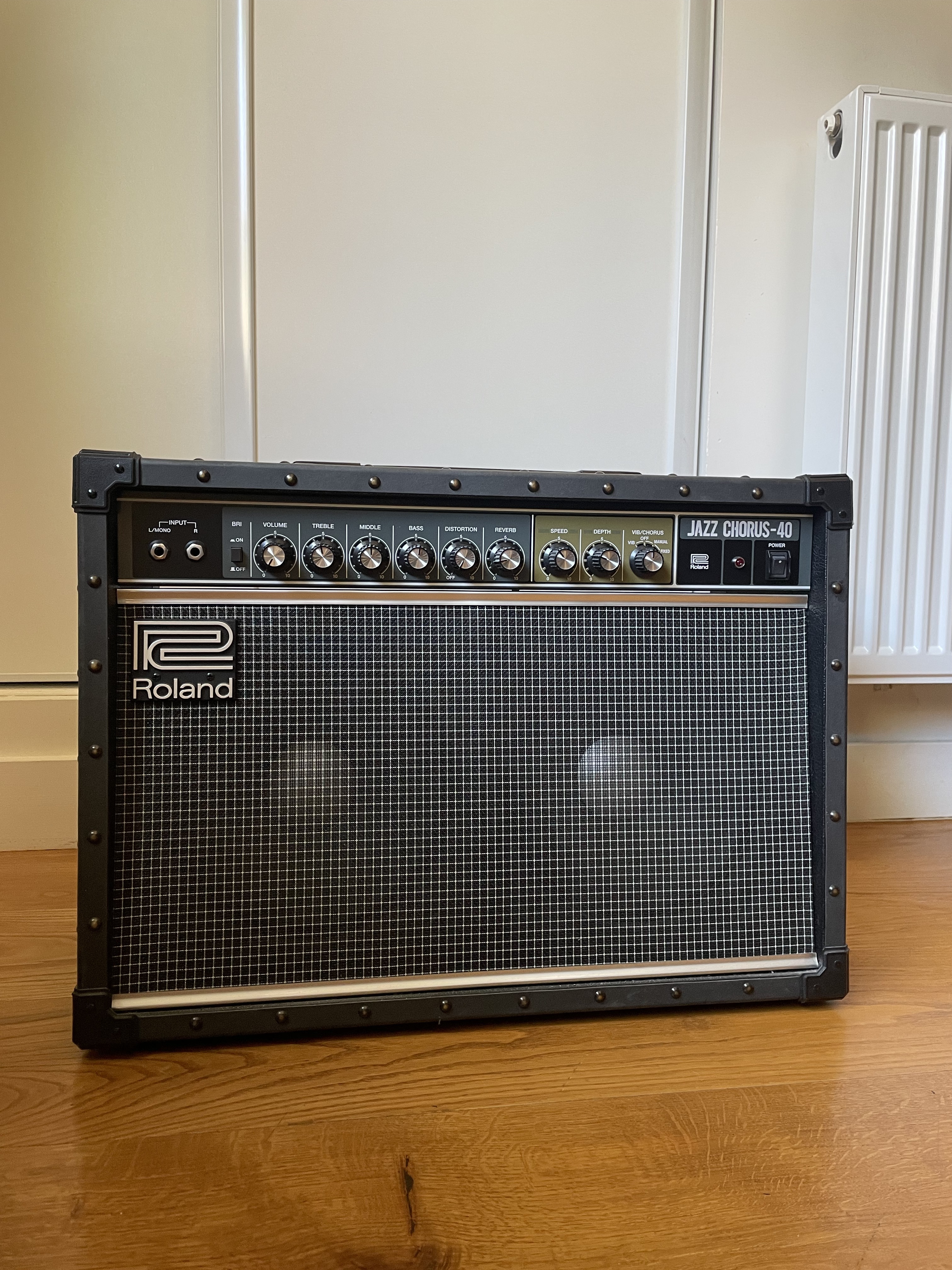 Vends Roland Jazz Chorus JC-40 état neuf