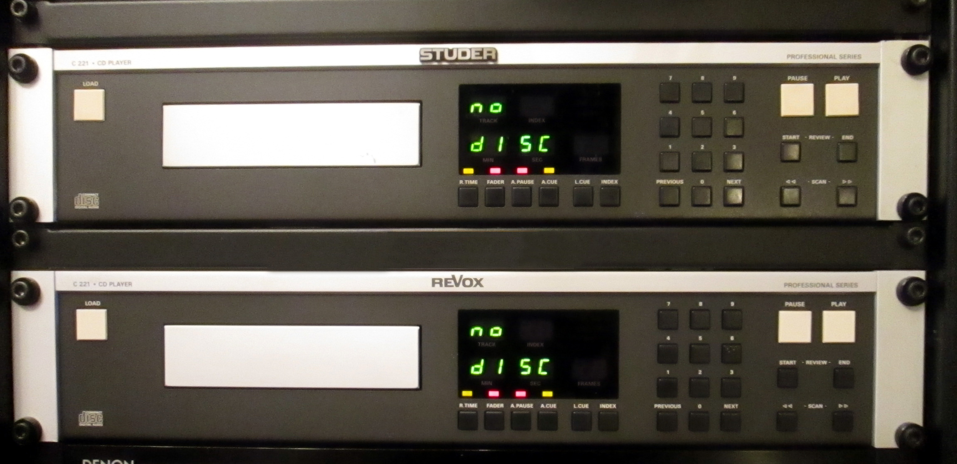 Revox C 221