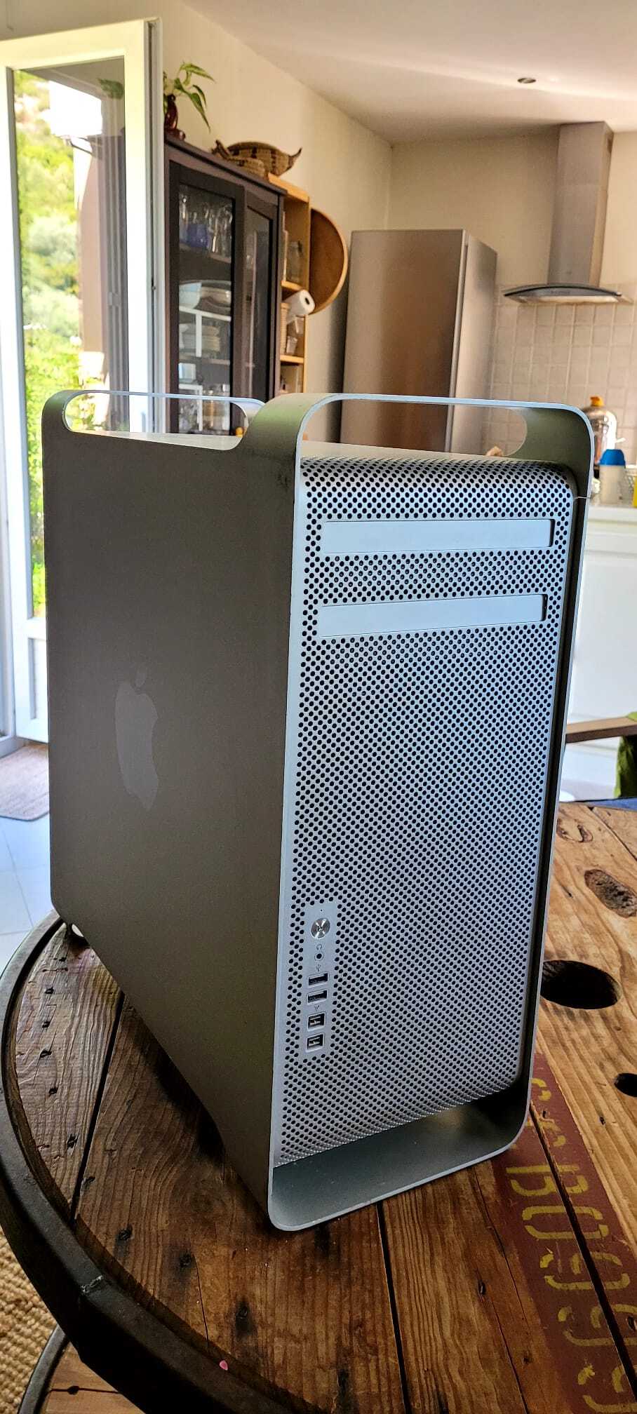 Mac Pro Early 2009 — 2x Xeon 6-Core 3,06GHz / 64Go / SSD — + Ecran iMac 27" Mi-2010 inclus