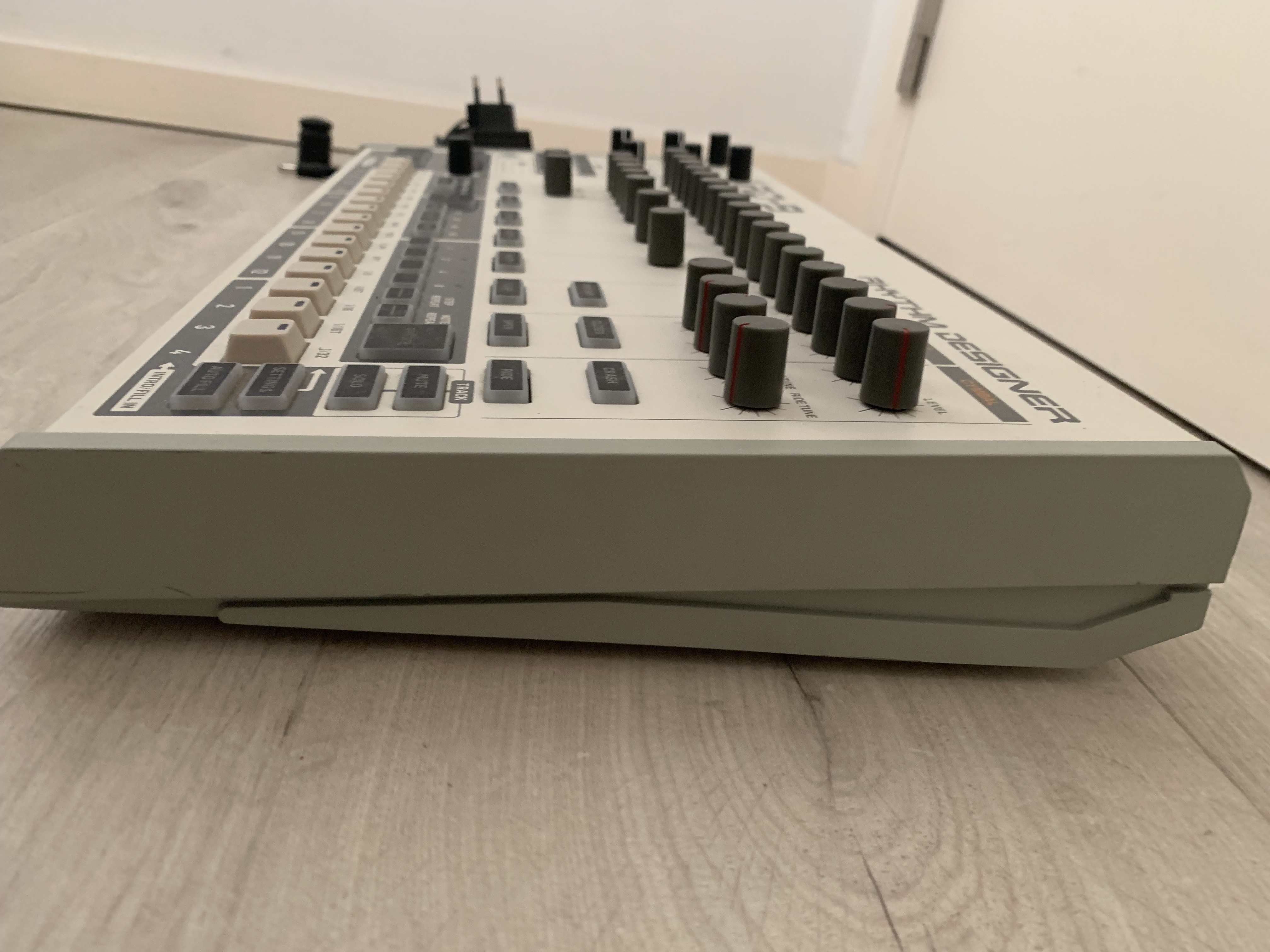 Behringer RD-9 (12851)
