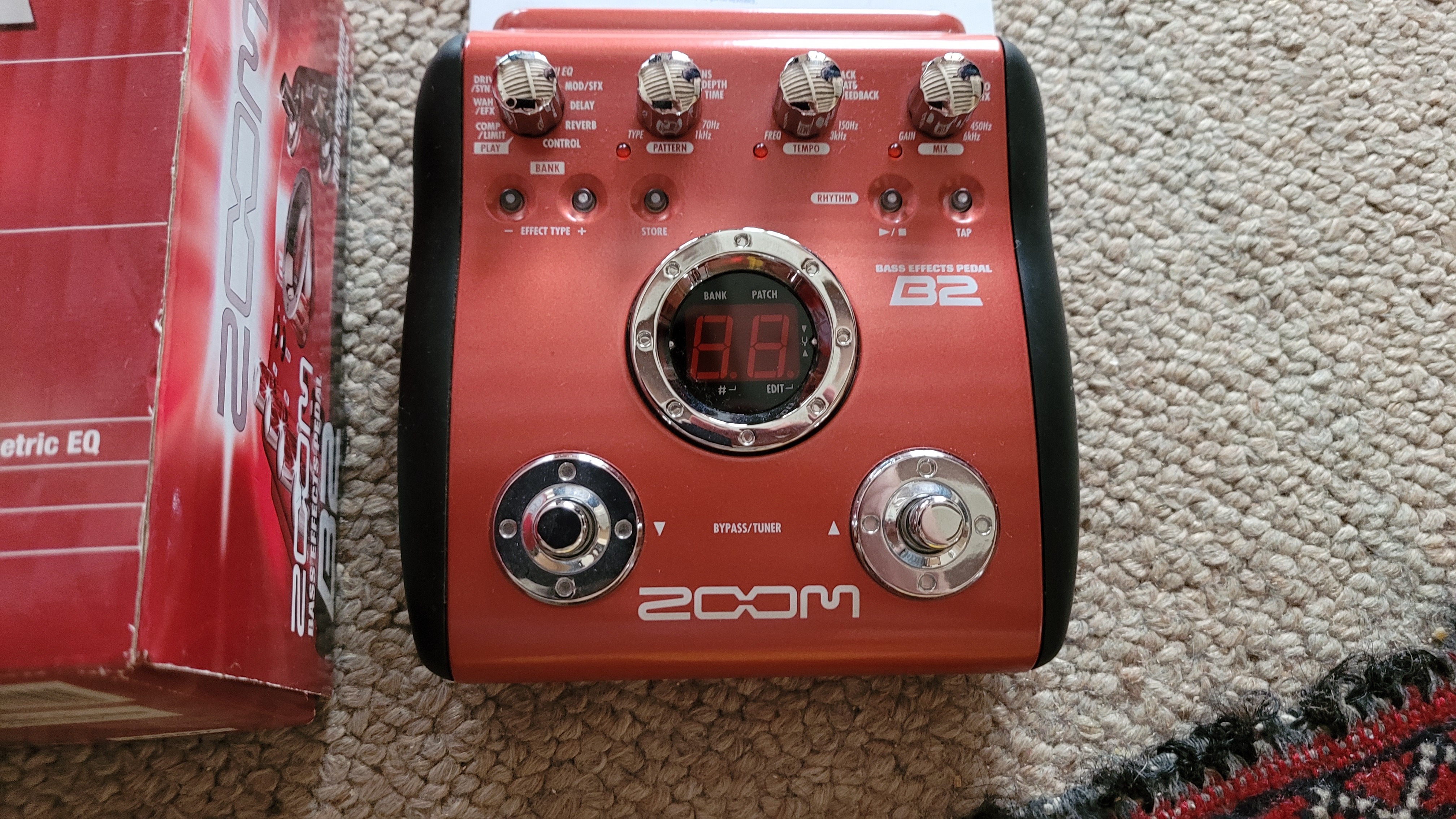 Zoom bass effects pedal B2 