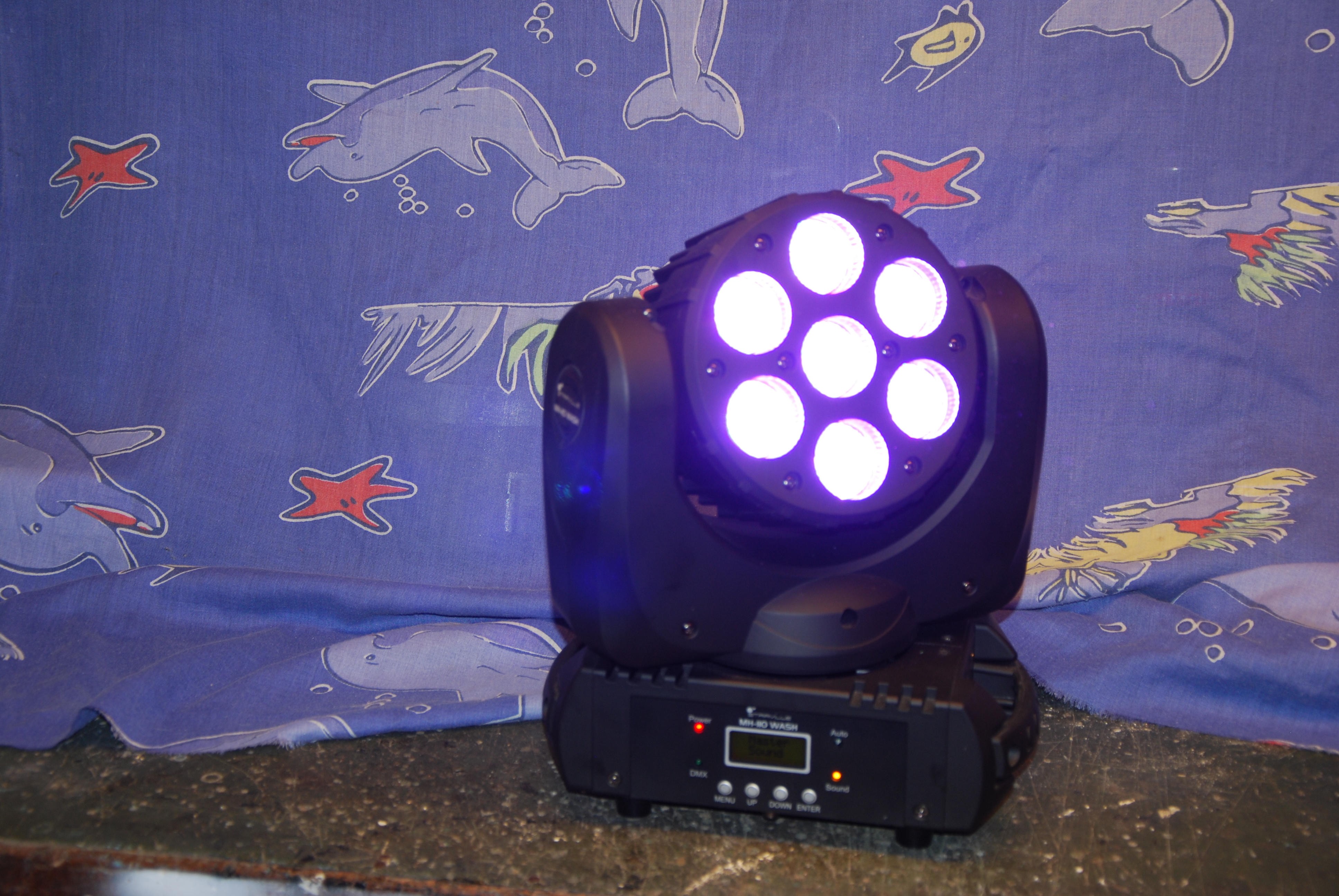 Lyre mobile à LED Stairville MH-110 Wash LED