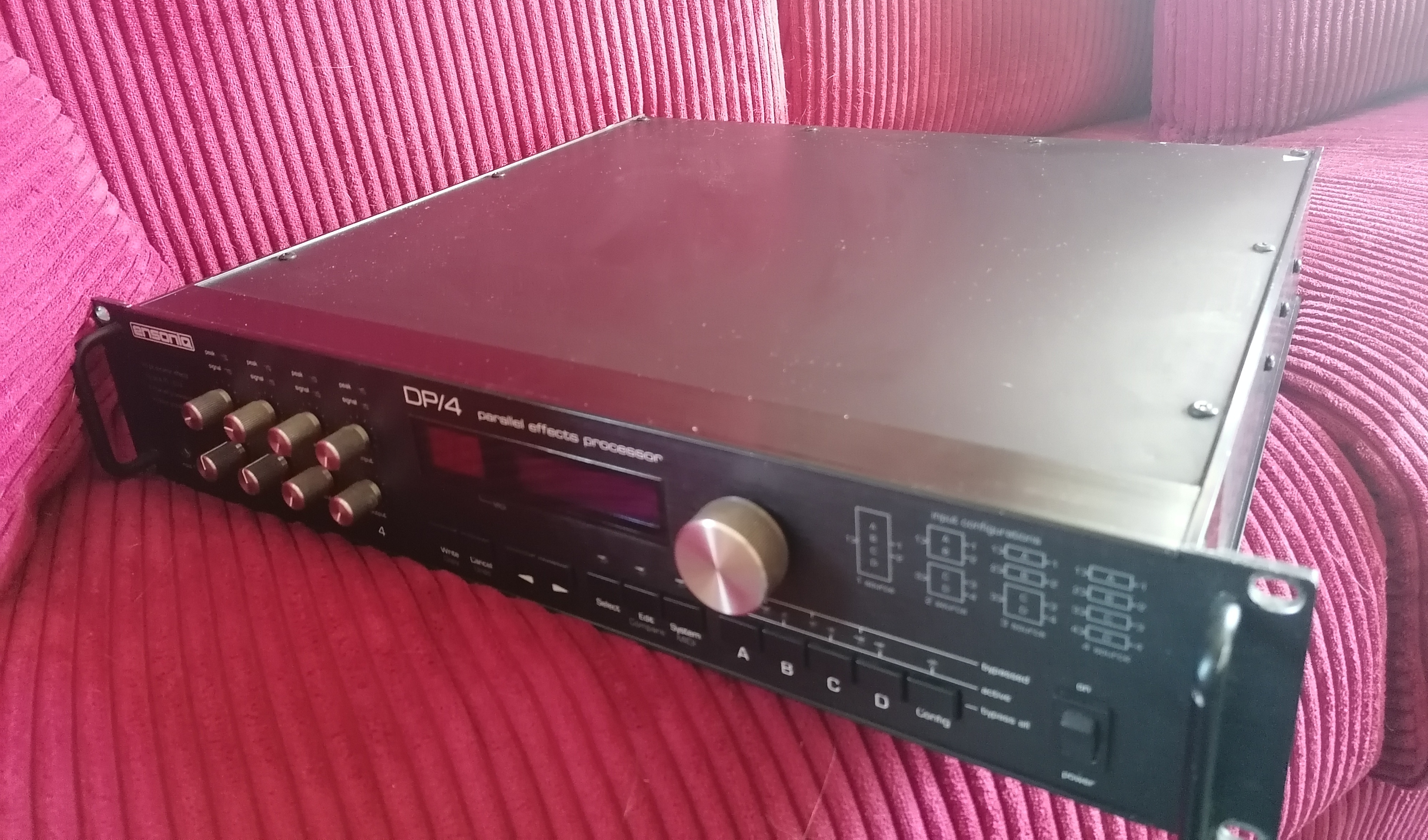 Ensoniq DP4 (34518)