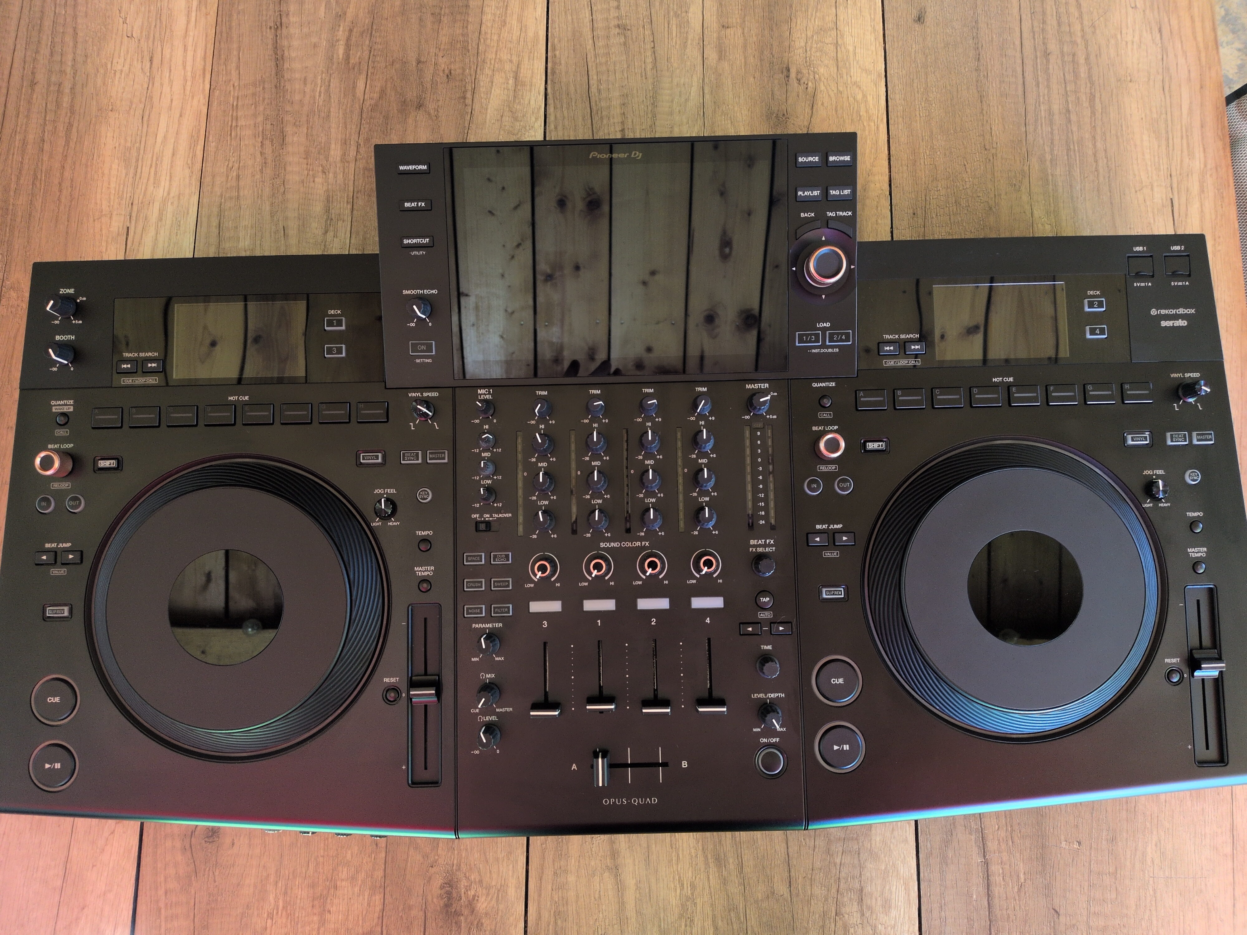 Vends Pioneer Opus Quad + Decksaver + Flycase UDG