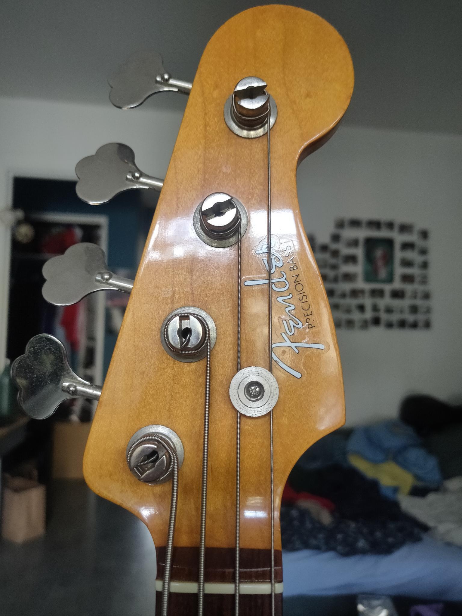 Fender American Vintage '62 Precision Bass (29881)